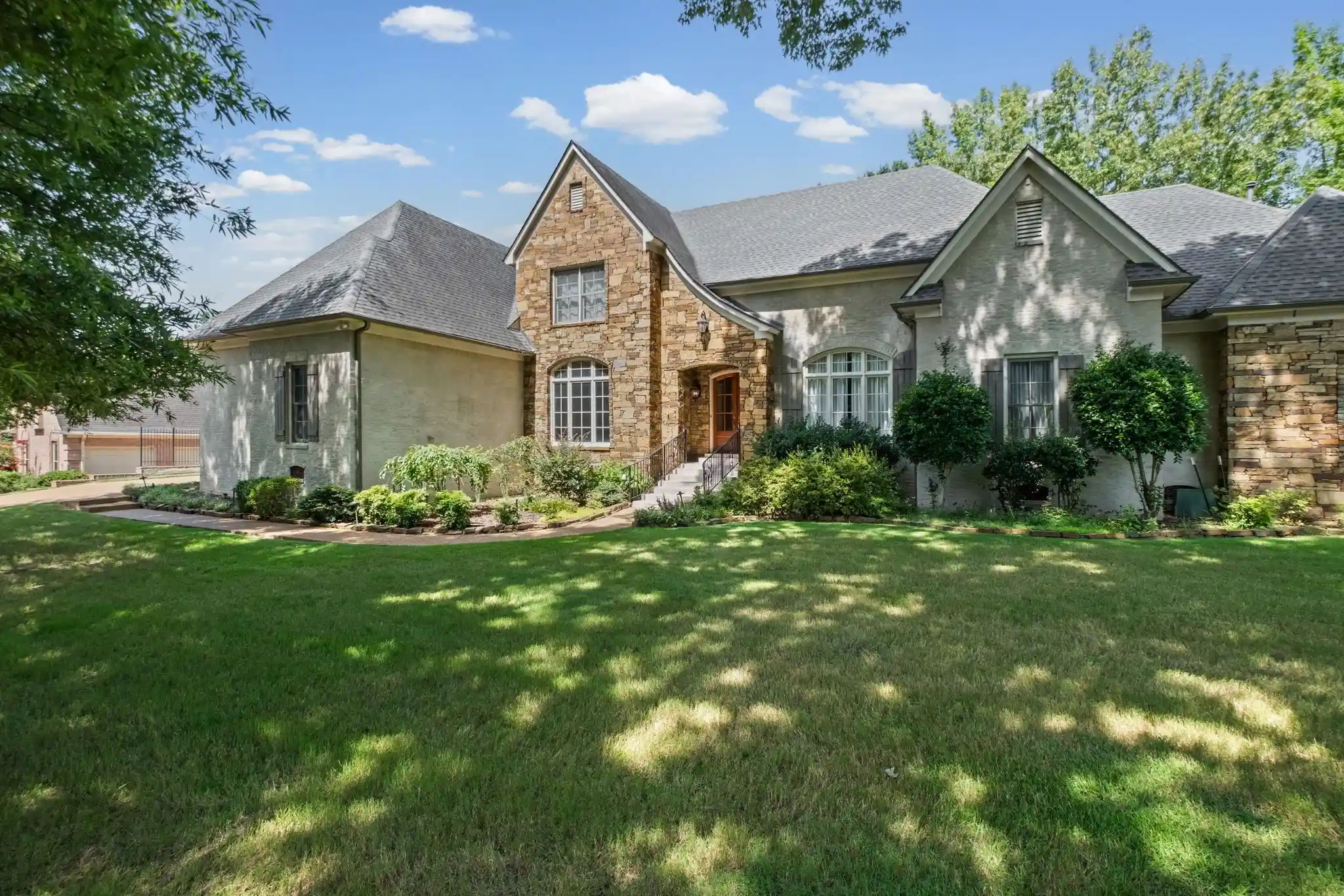 Photo 1 of Single family home for sale at 461 Wolf View Cv, Cordova, TN 38018 | MLS# 10226677 | Listing updated on 2026-09-13