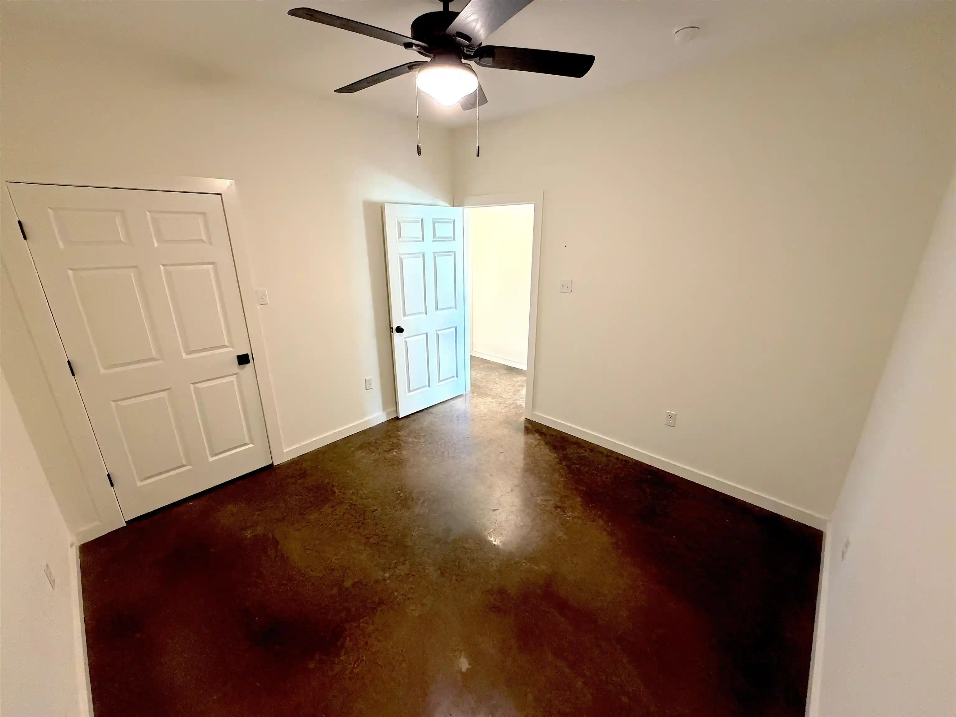 Photo 2 of Single family home for sale at 2195 S Slayden Rd, Holly Springs, MS 38635 | MLS# 10226680 | Listing updated on 2026-07-22