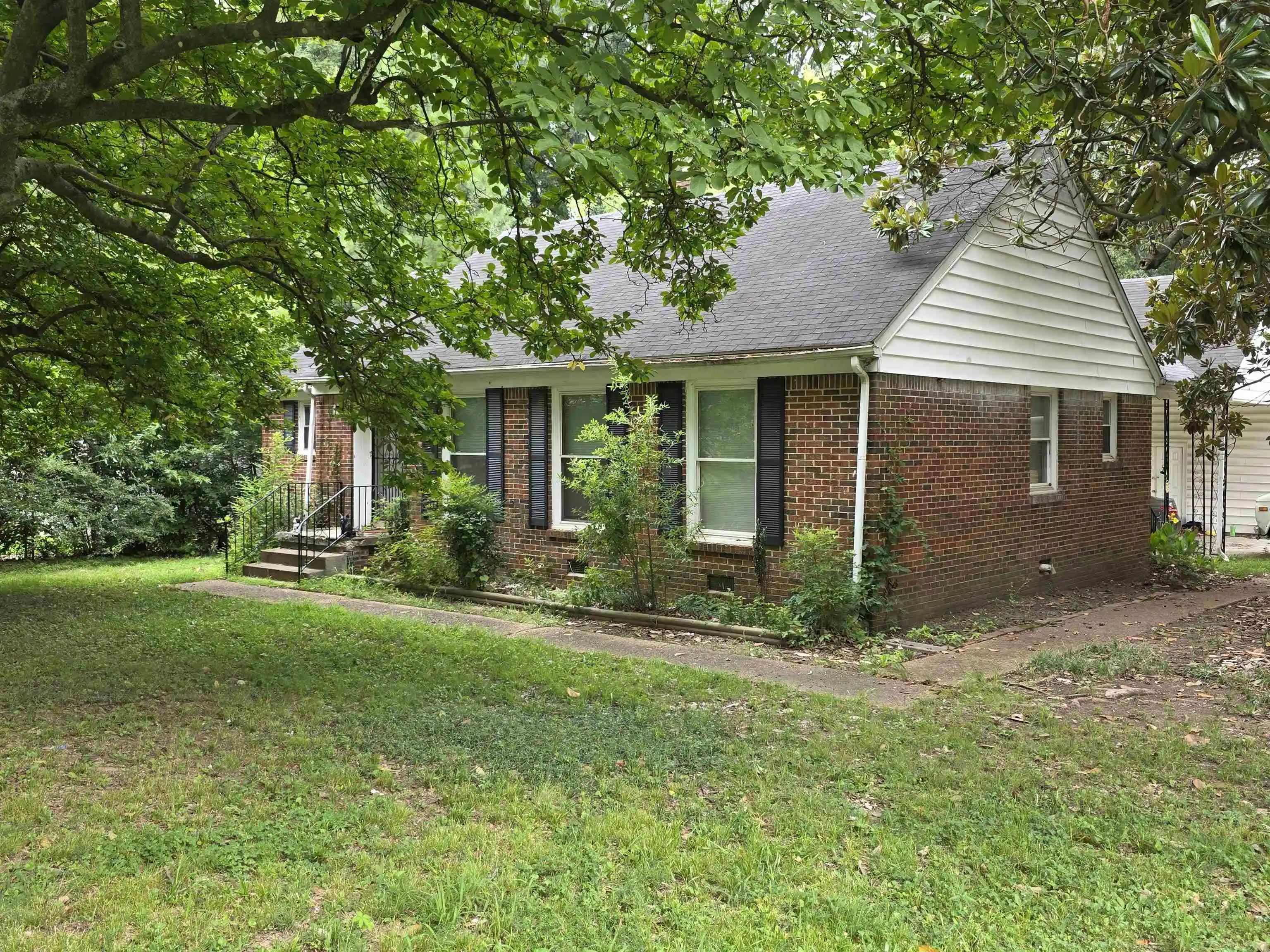 Photo 3 of Single family home for sale at 1479 Old Hickory Rd, Memphis, TN 38116 | MLS# 10226683 | Listing updated on 2026-07-22
