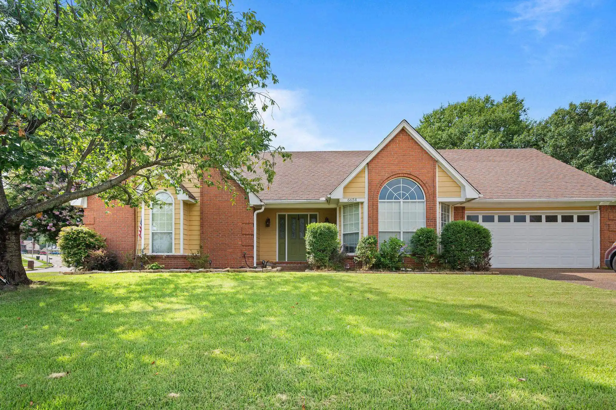 1st image of 6654 Golden Star Cv, Bartlett, TN 38134 | MLS# 10226692