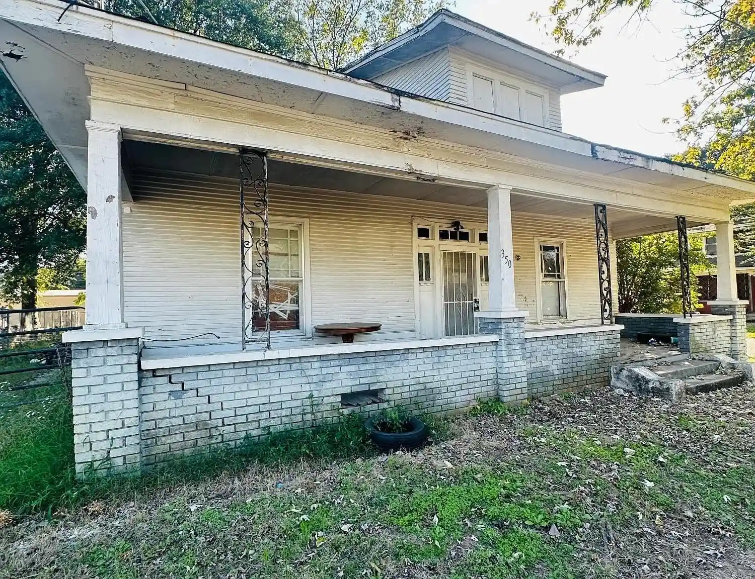 Photo 1 of Single family home for sale at 350 Gordon St, Jackson, TN 38301 | MLS# 10226698 | Listing updated on 2026-07-22
