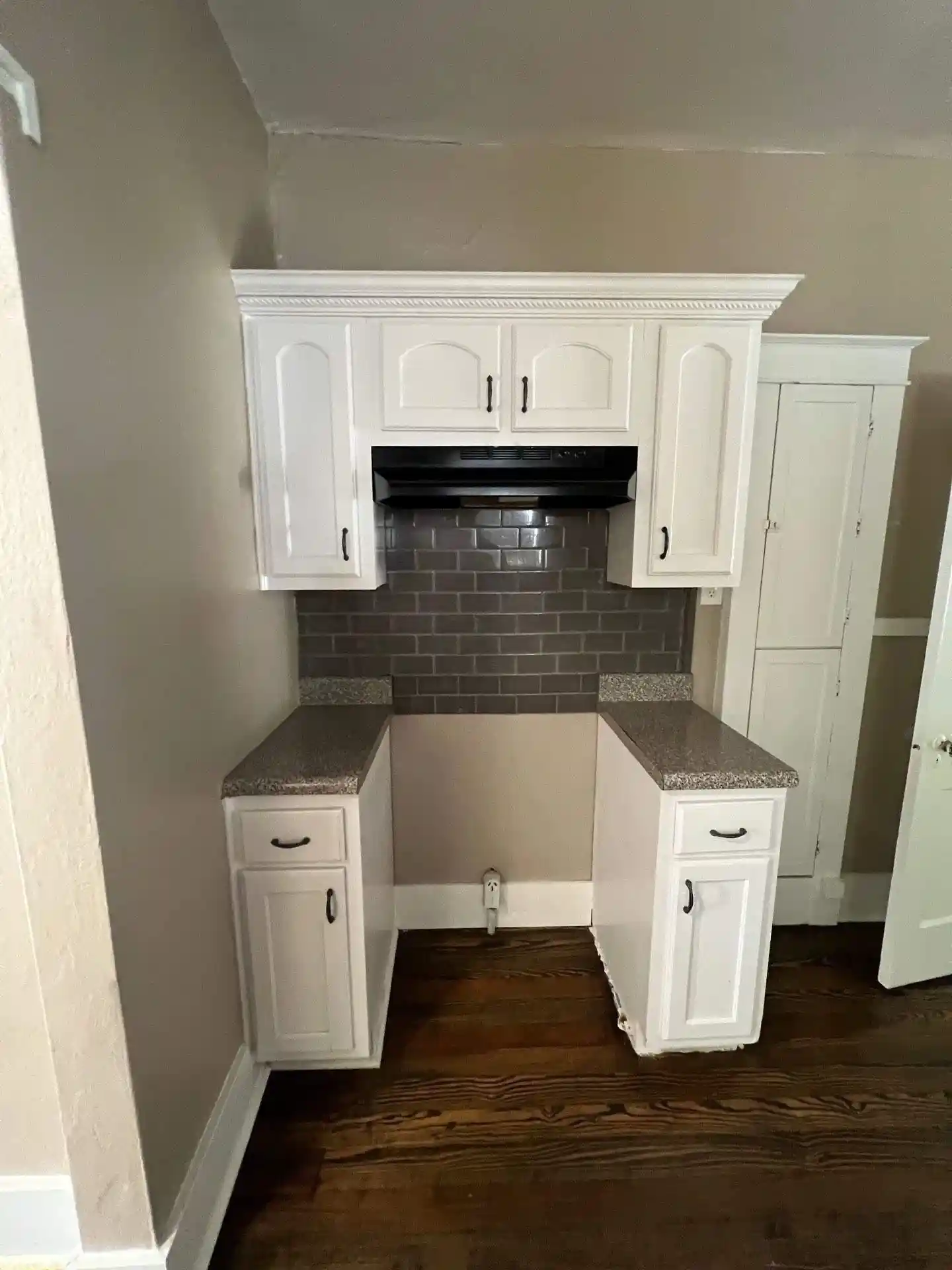 Photo 3 of Single family home for sale at 875 N Belvedere Blvd, Memphis, TN 38107 | MLS# 10226712 | Listing updated on 2026-08-28