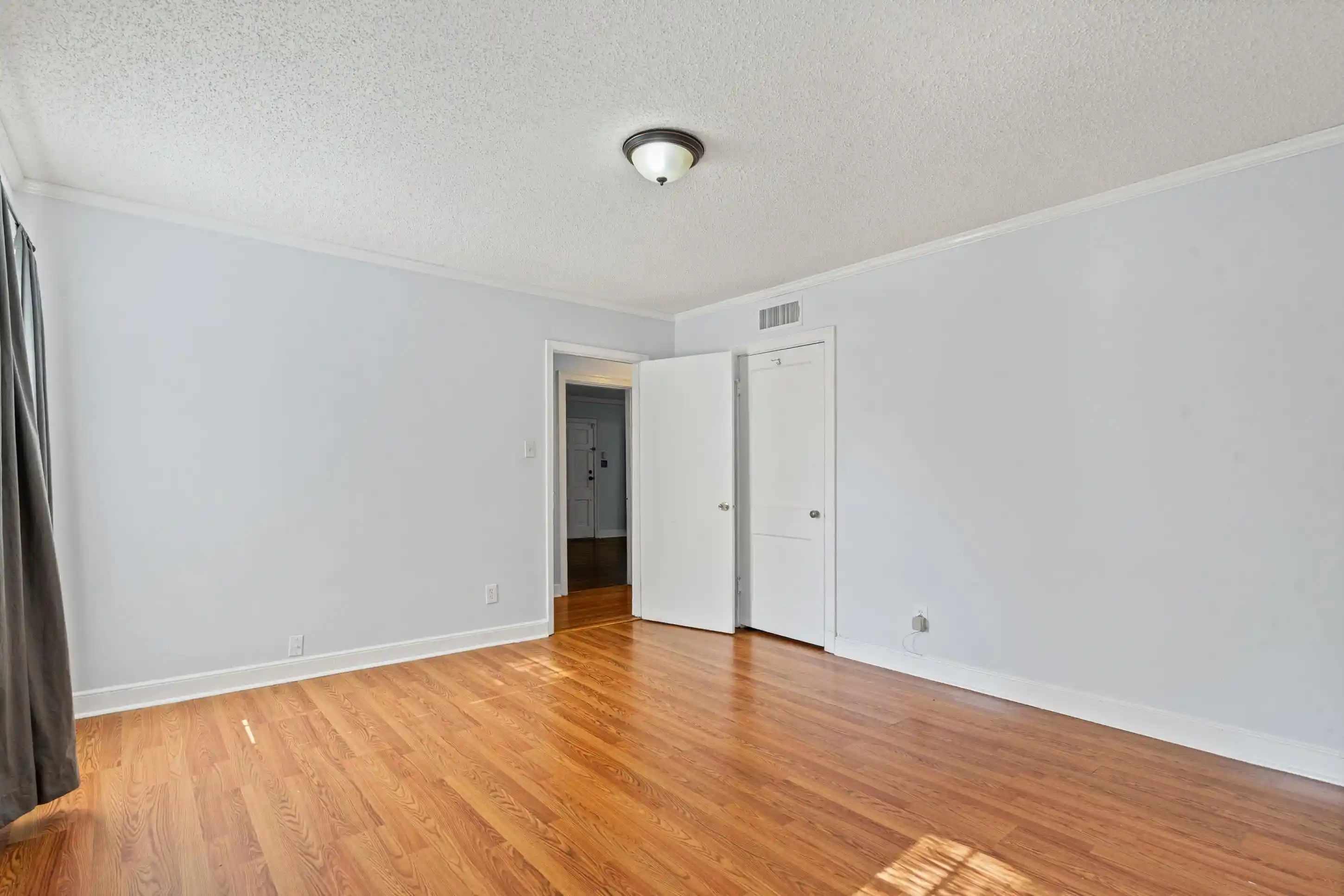 Photo 4 of Single family home for sale at 2144 Vollintine Ave, Memphis, TN 38108 | MLS# 10226727 | Listing updated on 2026-09-05