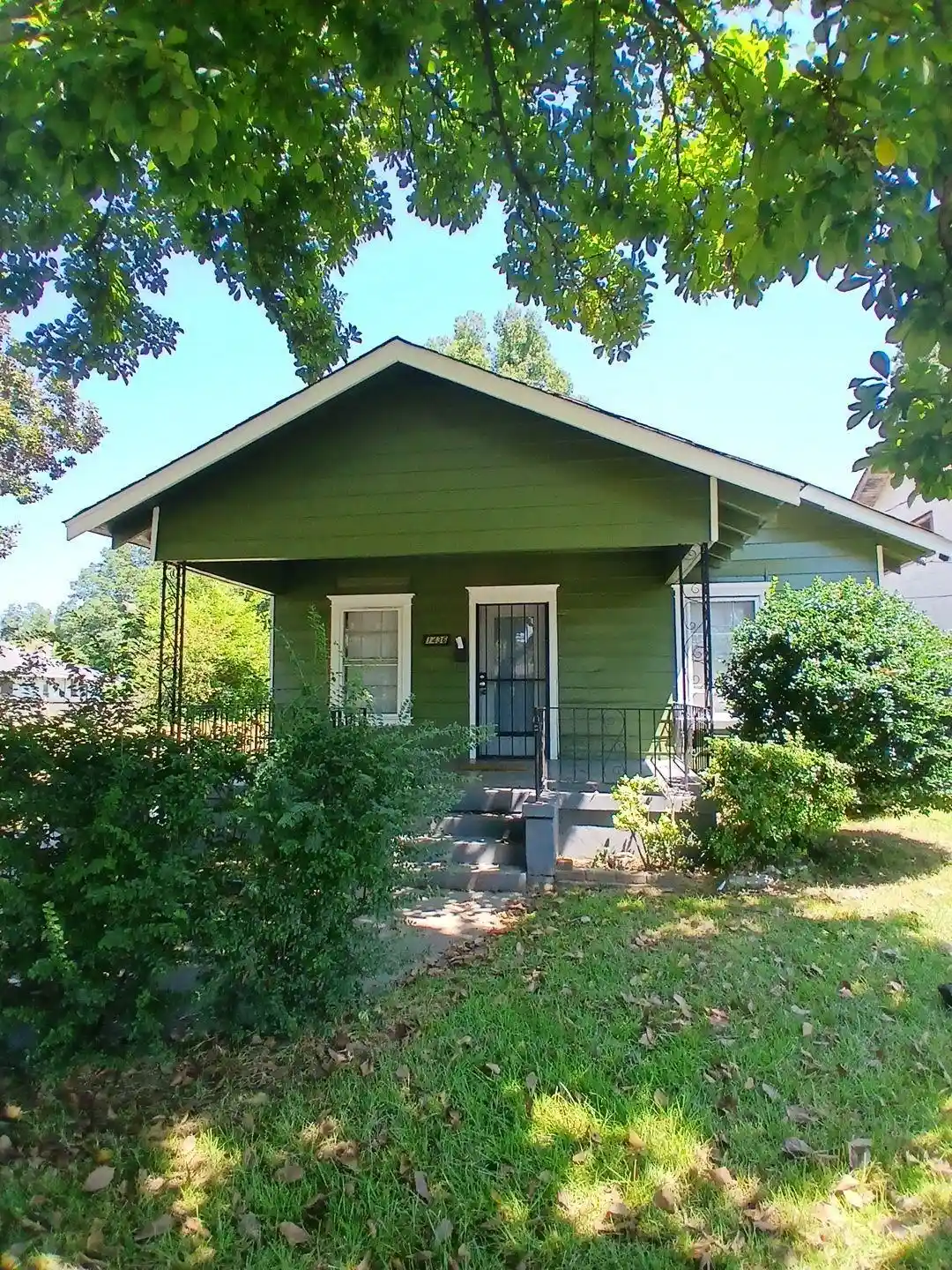 Photo 1 of Sale Pending at 1436 Maplewood St, Memphis, TN 38108 | MLS# 10226740 | Listing updated on 2026-09-08