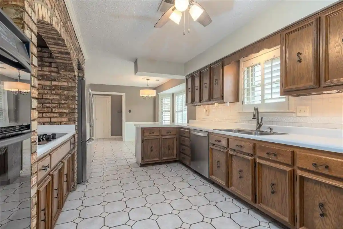 3rd image of 2952 Holly Heath Cv, Germantown, TN 38138 | MLS# 10226744