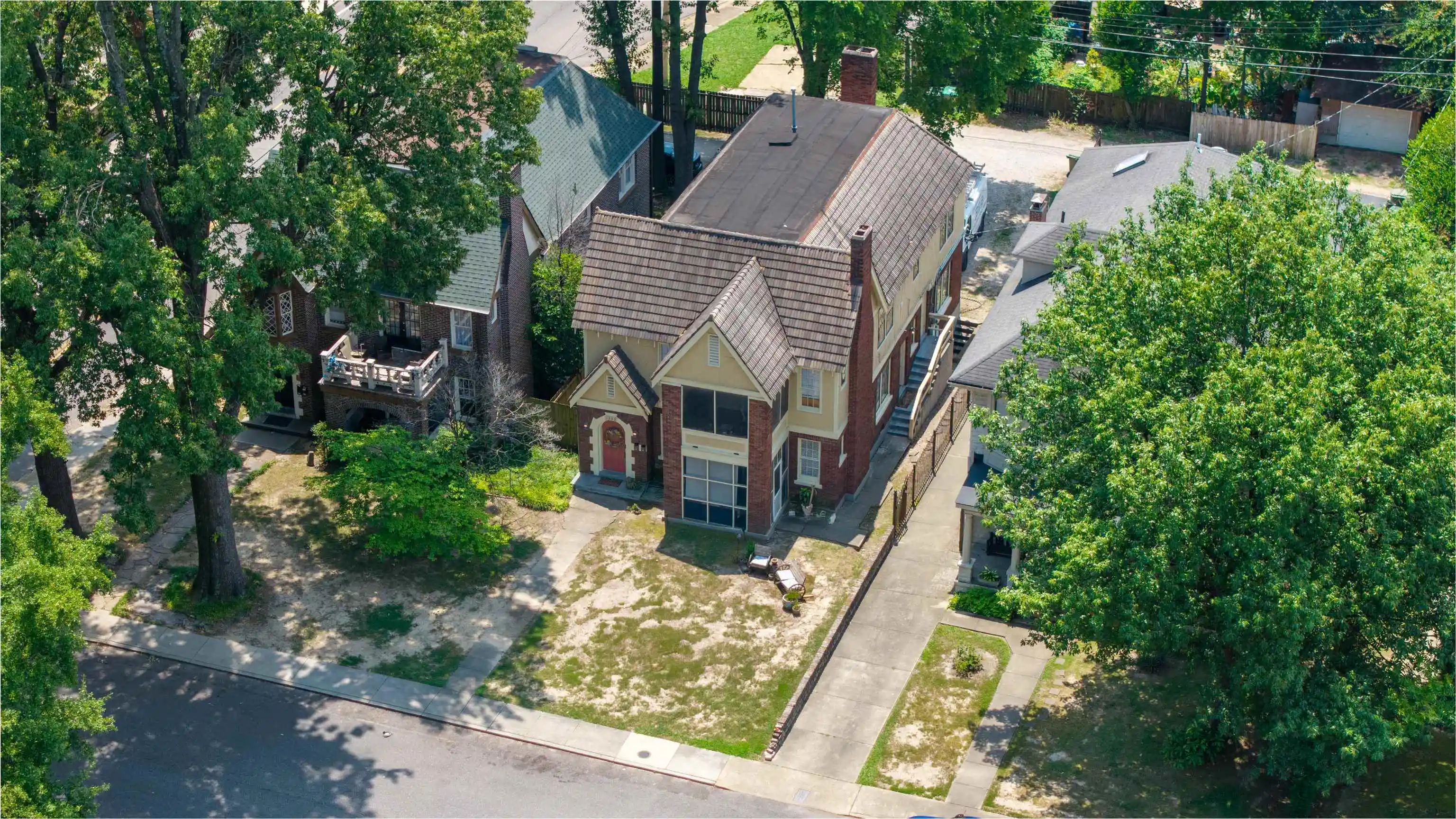 Photo 1 of Multi family home for sale at 1333 Harbert Ave, Memphis, TN 38104 | MLS# 10226746 | Listing updated on 2026-07-25