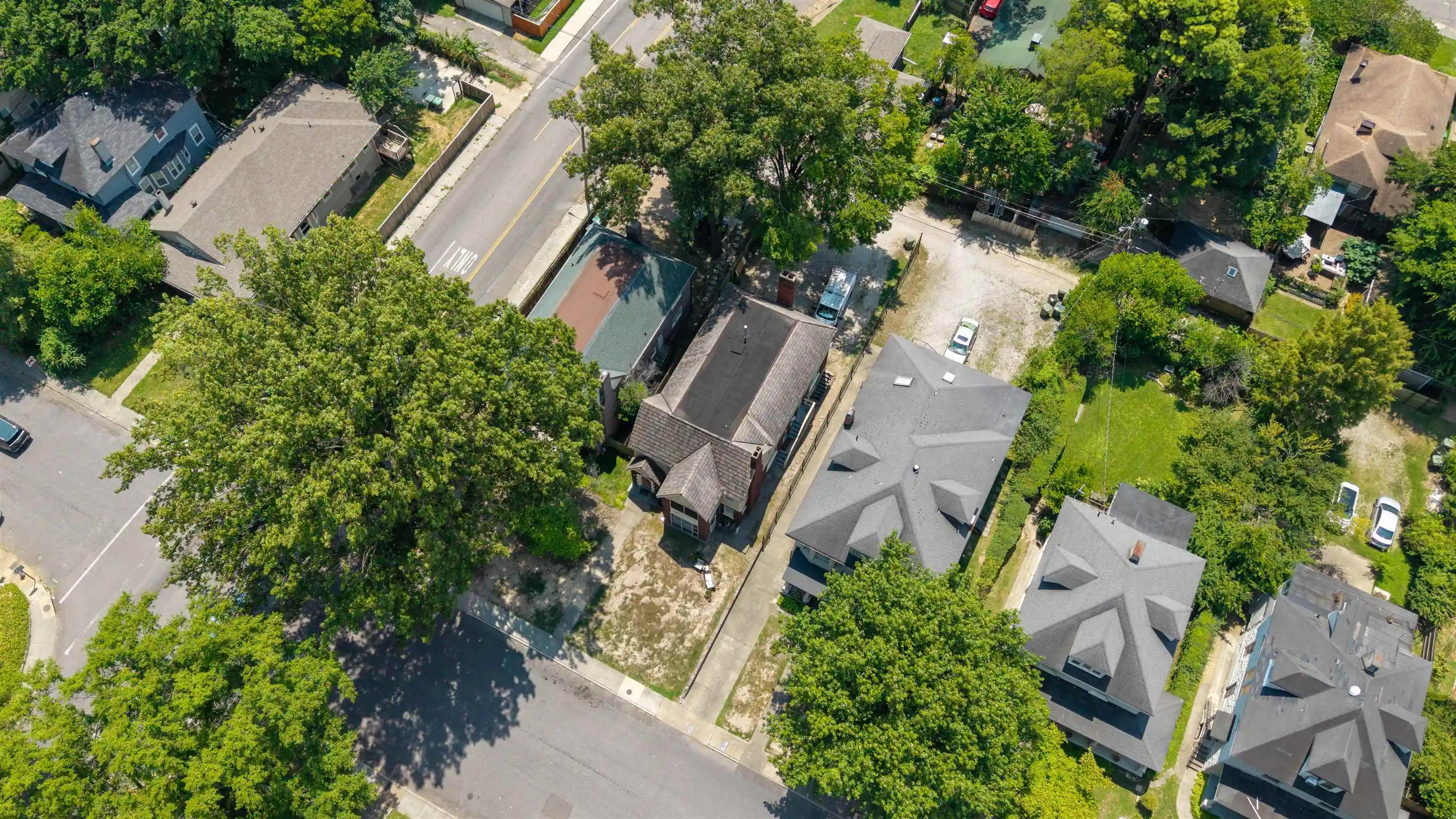 Photo 3 of Multi family home for sale at 1333 Harbert Ave, Memphis, TN 38104 | MLS# 10226746 | Listing updated on 2026-07-25