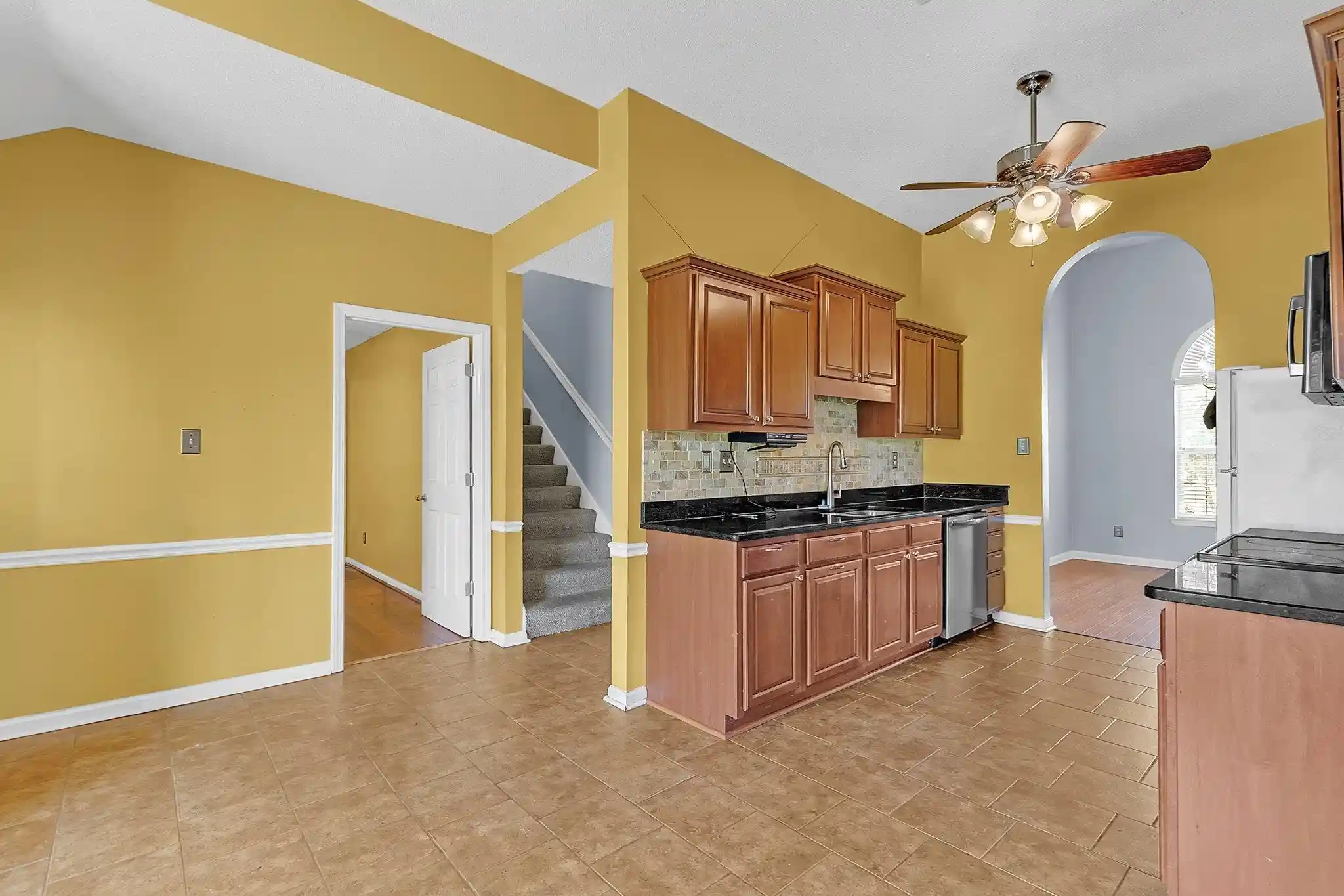 Photo 3 of Sale Pending at 8365 Twin Angel Cv, Memphis, TN 38125 | MLS# 10226750 | Listing updated on 2026-08-06