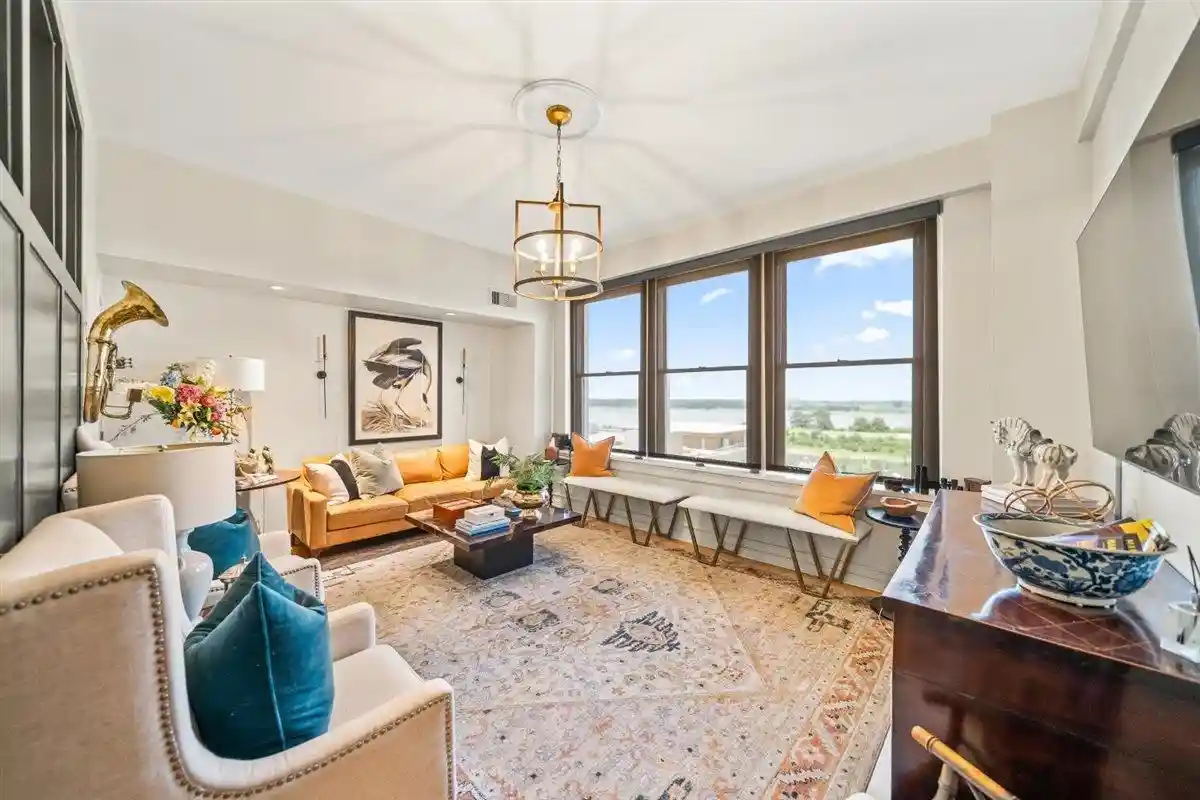 Listing Photo 2 - Condo for sale in Shrine Building Condominiums located at 66 Monroe Ave, Memphis, TN 38103 - Unit #601
