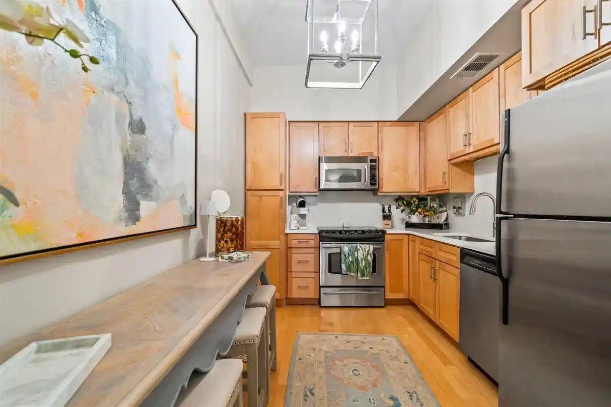 Listing Photo 5 - Condo for sale in Shrine Building Condominiums located at 66 Monroe Ave, Memphis, TN 38103 - Unit #601