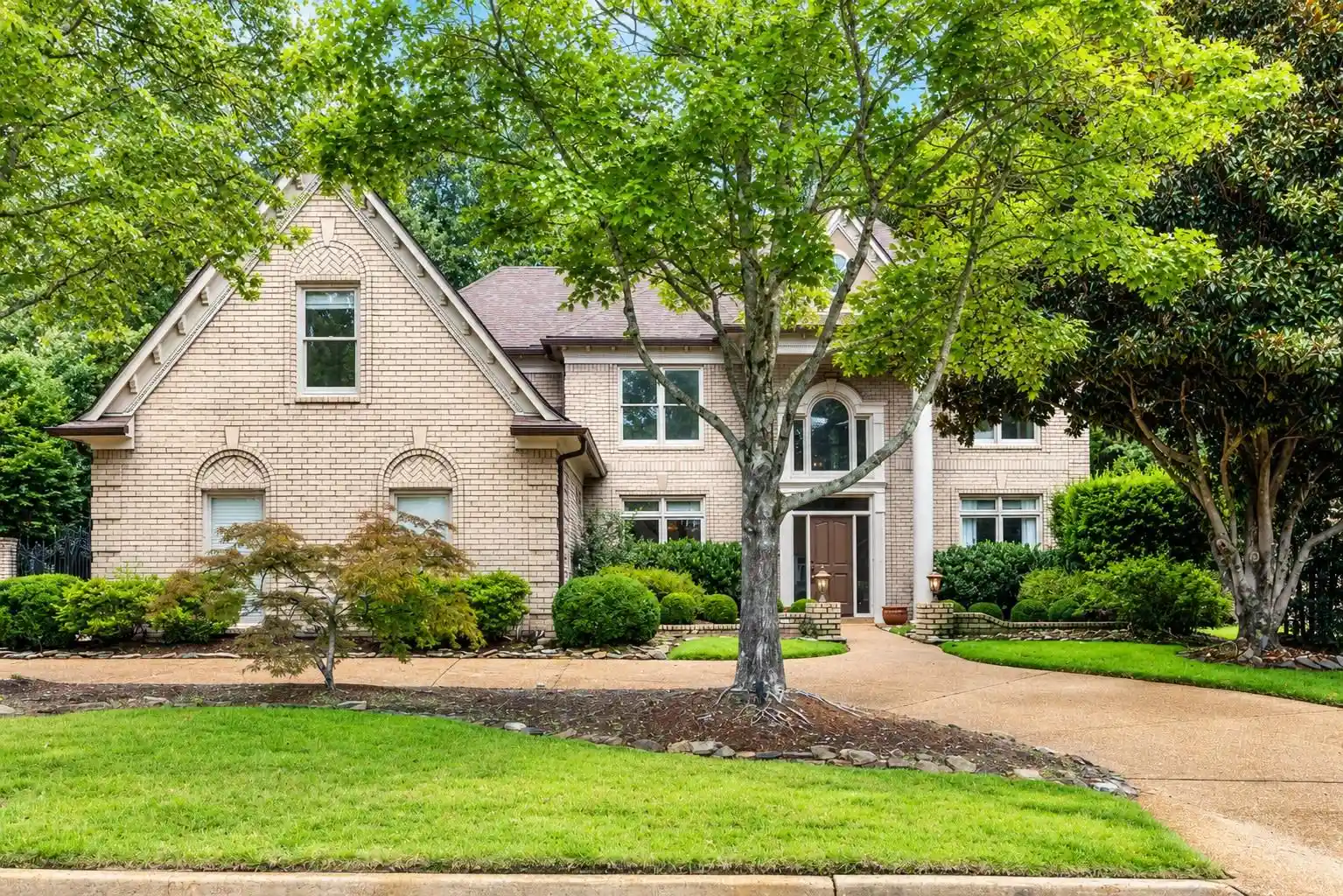 Photo 1 of Single family home for sale at 2176 Gallina Cir, Collierville, TN 38017 | MLS# 10226779 | Listing updated on 2026-08-11
