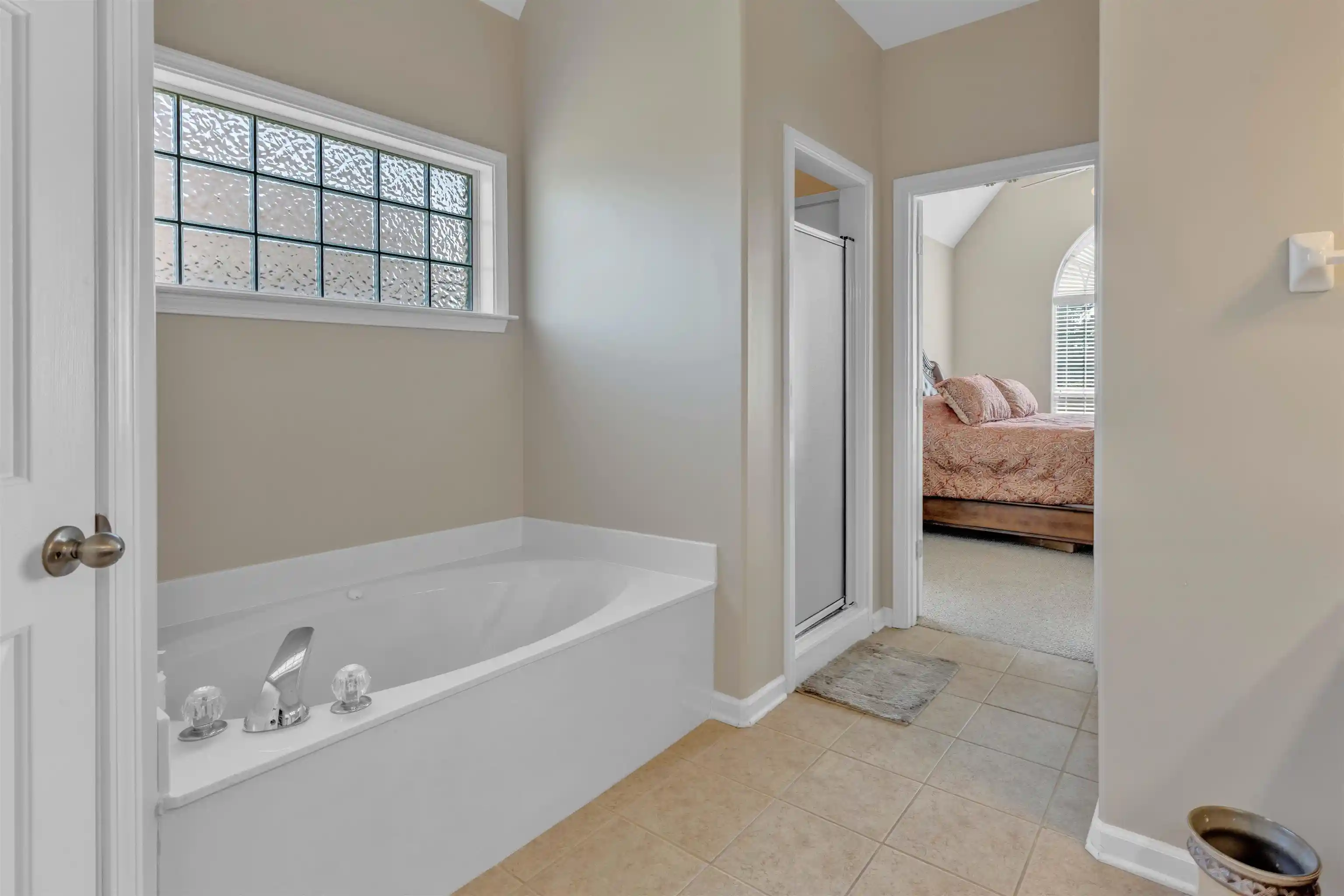 Photo 4 of Sale Pending at 5113 Melissa Woods Dr, Bartlett, TN 38135 | MLS# 10226785 | Listing updated on 2026-09-02