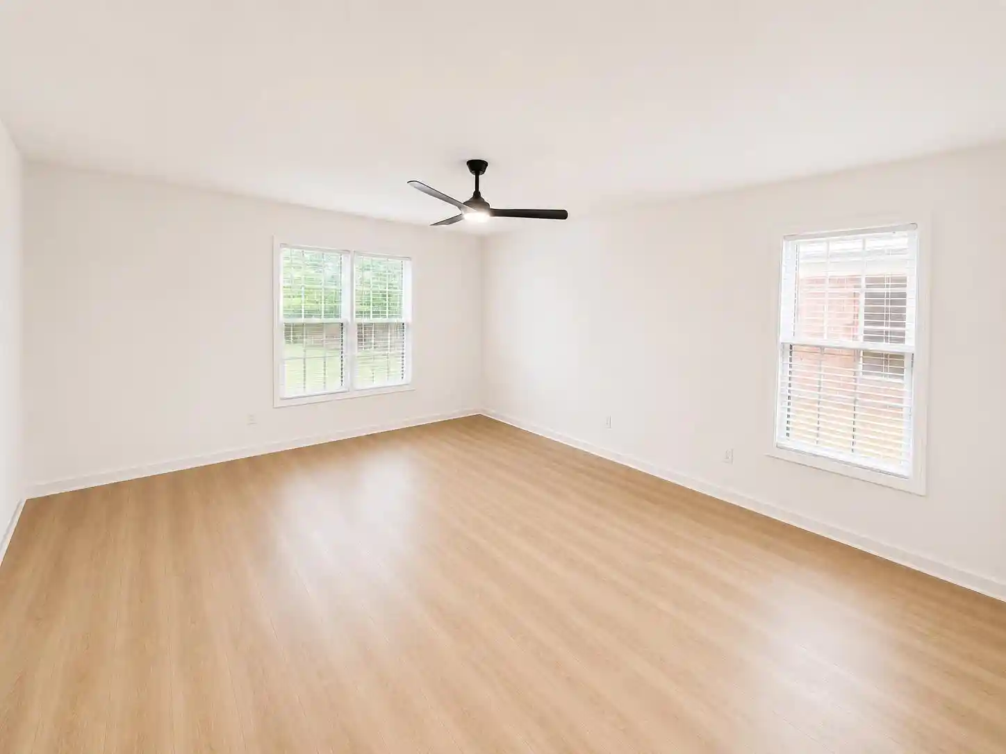 Photo 2 of Sale Pending at 1443 Wood Trl Cir, Cordova, TN 38016 | MLS# 10226797 | Listing updated on 2026-08-28