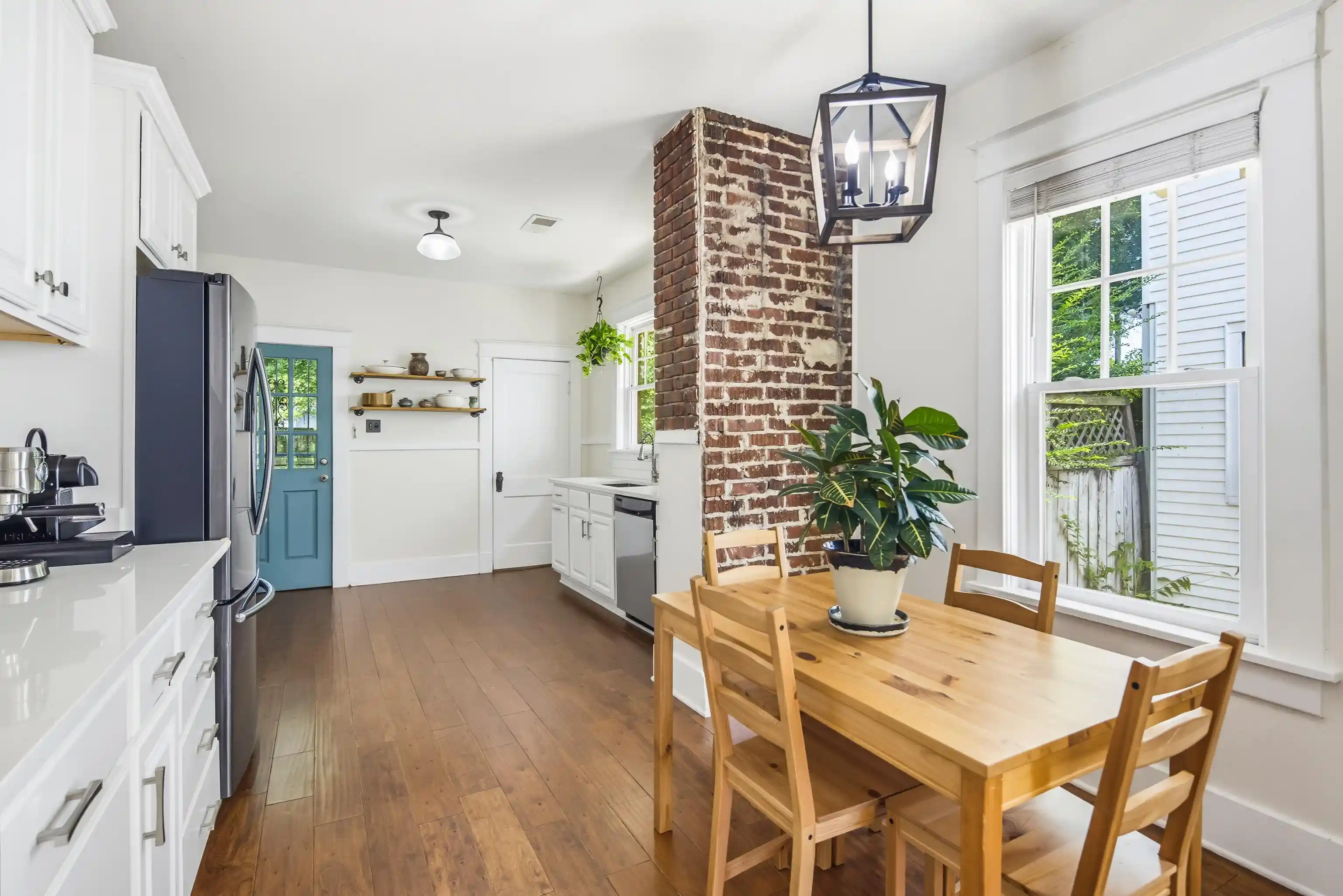 Photo 4 of Single family home for sale at 297 N Montgomery St, Memphis, TN 38104 | MLS# 10226803 | Listing updated on 2026-08-11