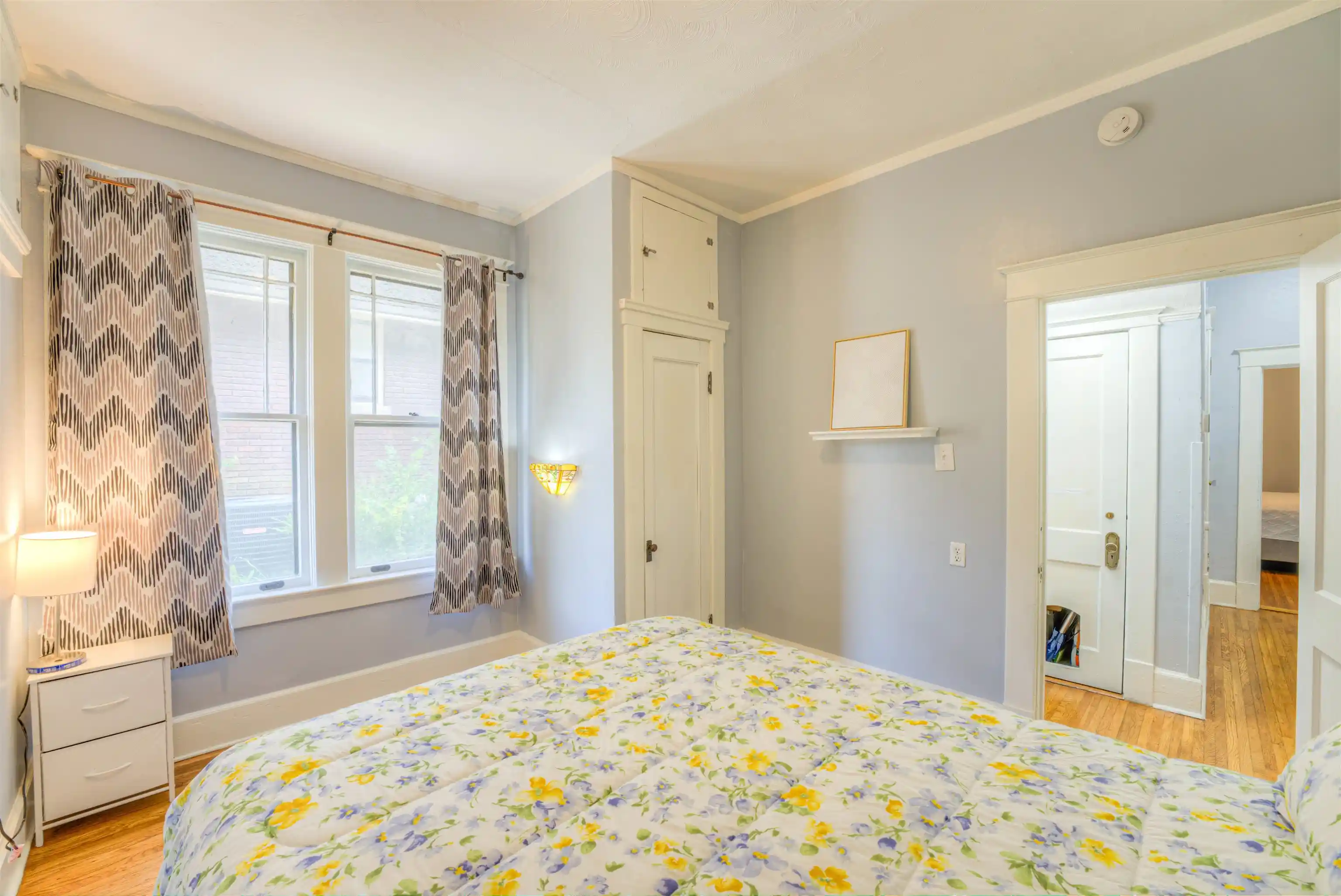 Photo 3 of Single family home for sale at 30 S Barksdale St, Memphis, TN 38104 | MLS# 10226829 | Listing updated on 2026-10-01