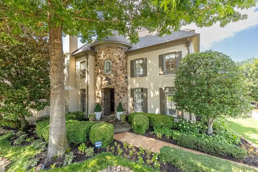 Photo 1 of Single family home for sale at 887 Deloach Ln, Collierville, TN 38017 | MLS# 10226840 | Listing updated on 2026-09-12