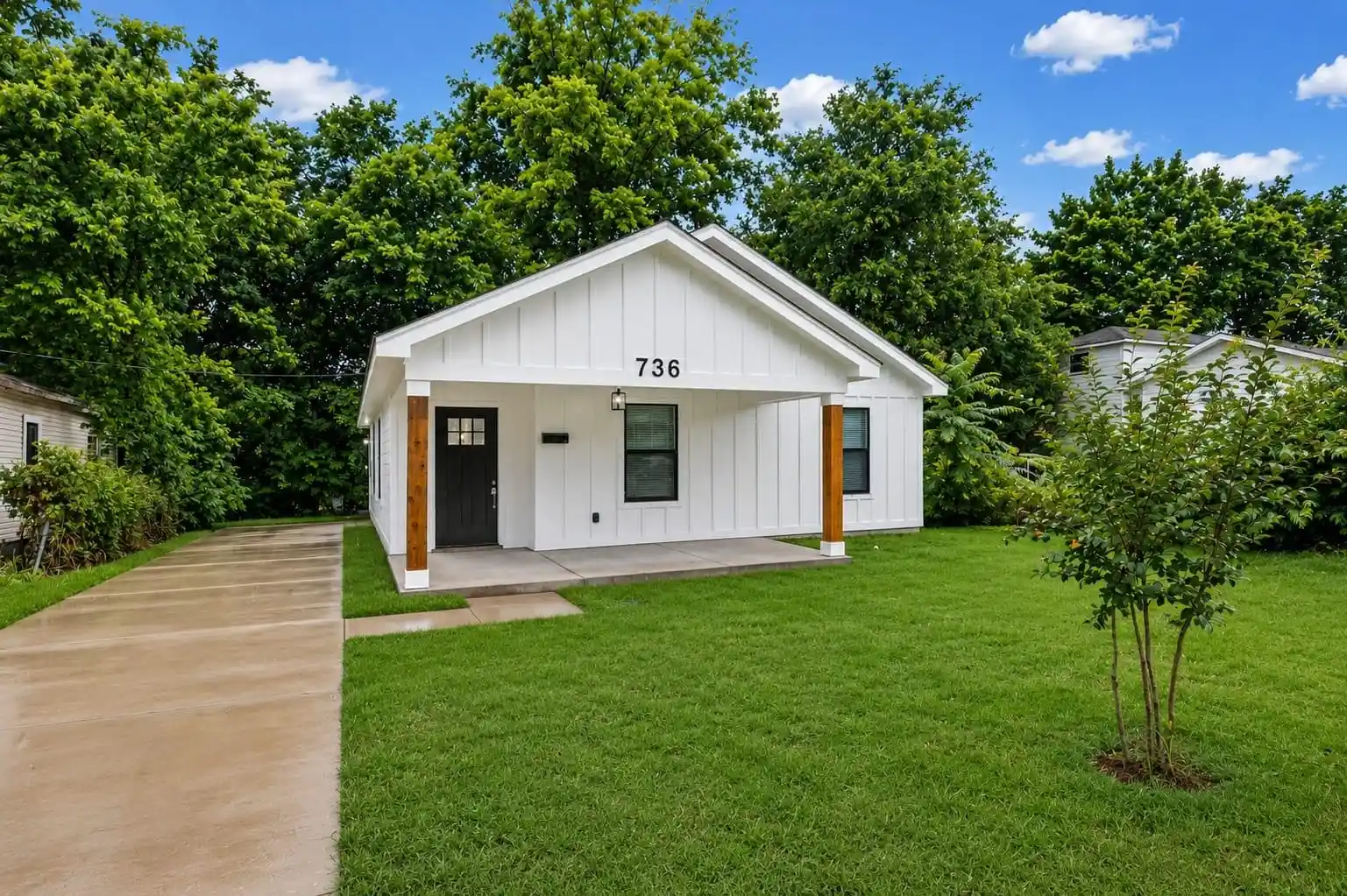 Photo 1 of Single family home for sale at 736 Lipford St, Memphis, TN 38112 | MLS# 10226842 | Listing updated on 2026-07-24