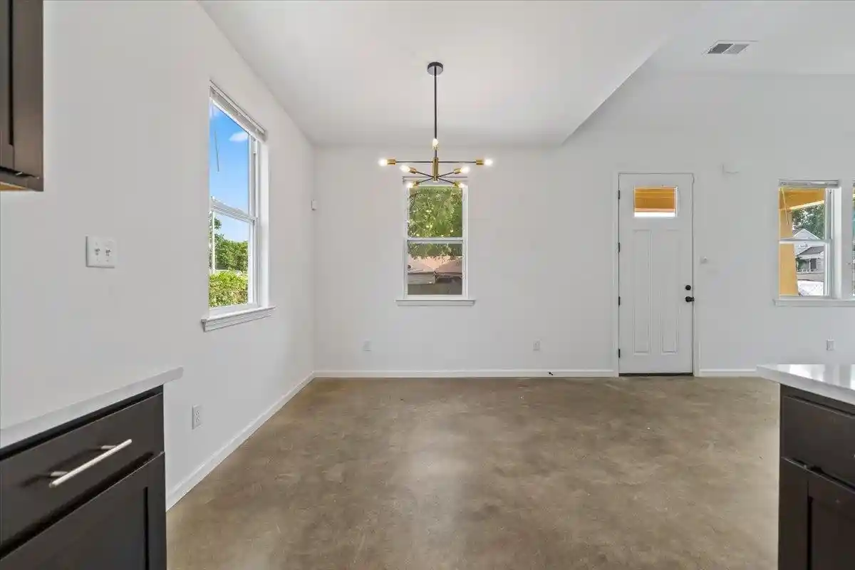 Photo 2 of Sale Pending at 1556 Vollintine Ave, Memphis, TN 38107 | MLS# 10226870 | Listing updated on 2026-09-08
