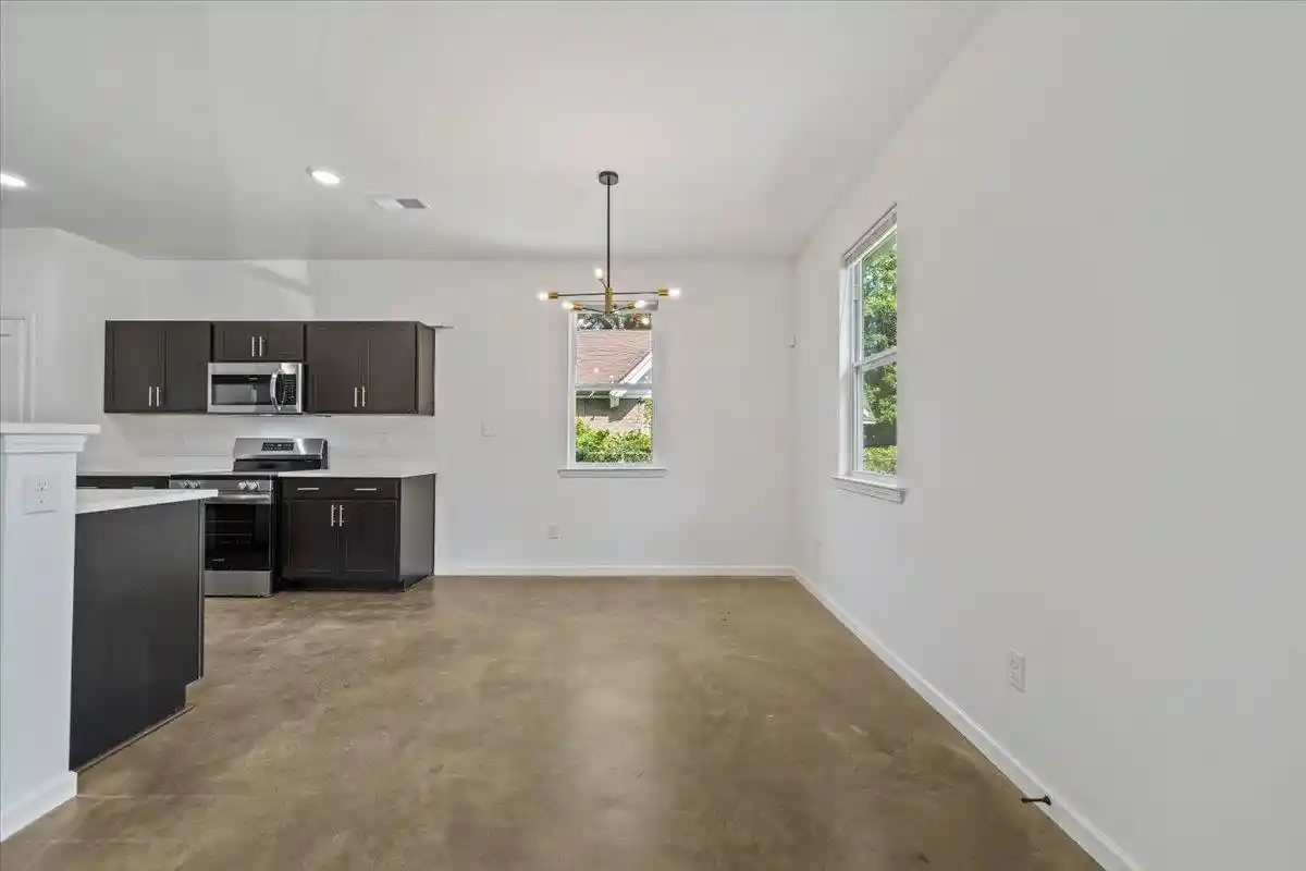 Photo 3 of Sale Pending at 1556 Vollintine Ave, Memphis, TN 38107 | MLS# 10226870 | Listing updated on 2026-09-08