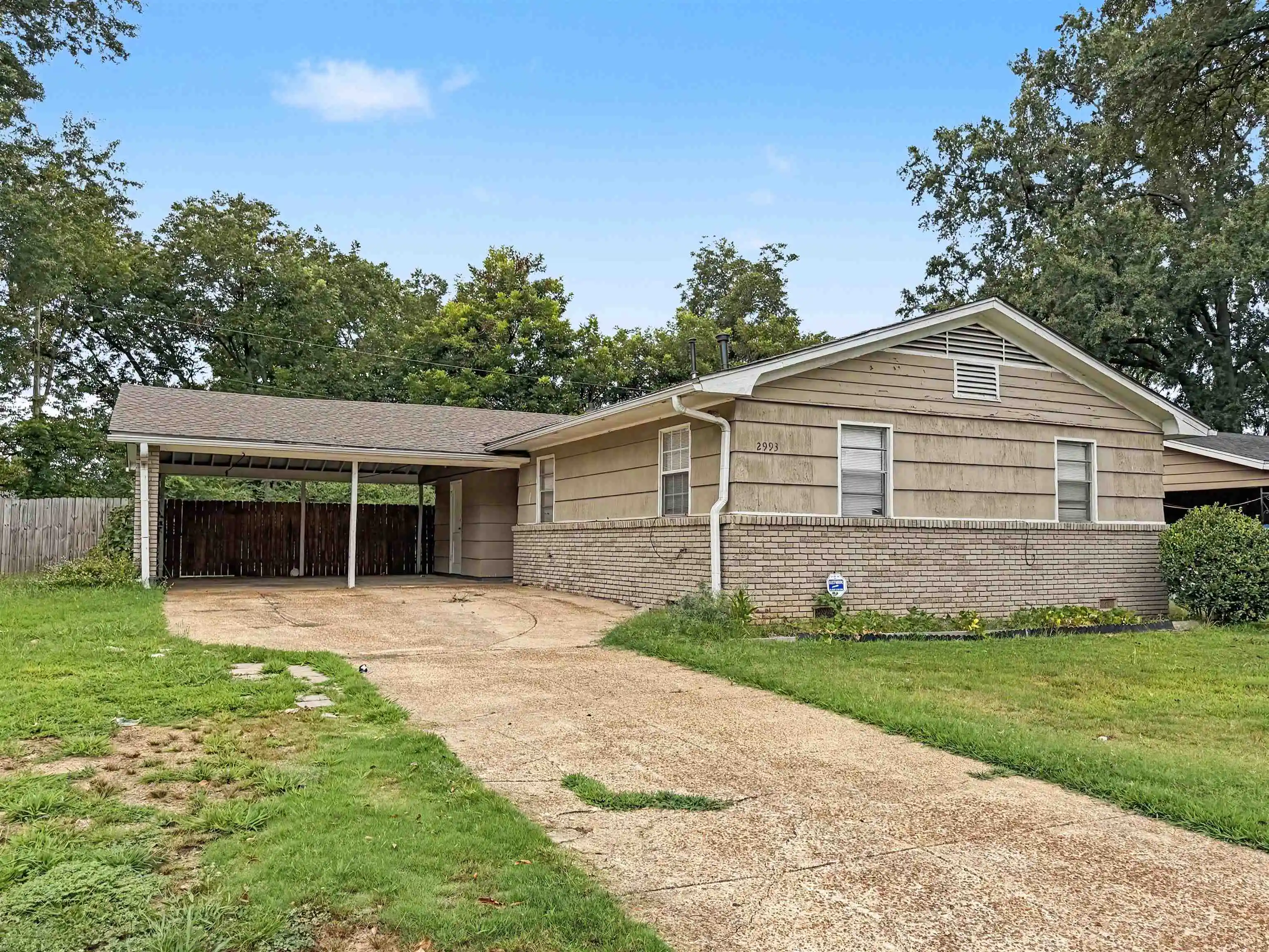 Photo 1 of Sale Pending at 2993 S Perkins Rd, Memphis, TN 38118 | MLS# 10226882 | Listing updated on 2026-09-12
