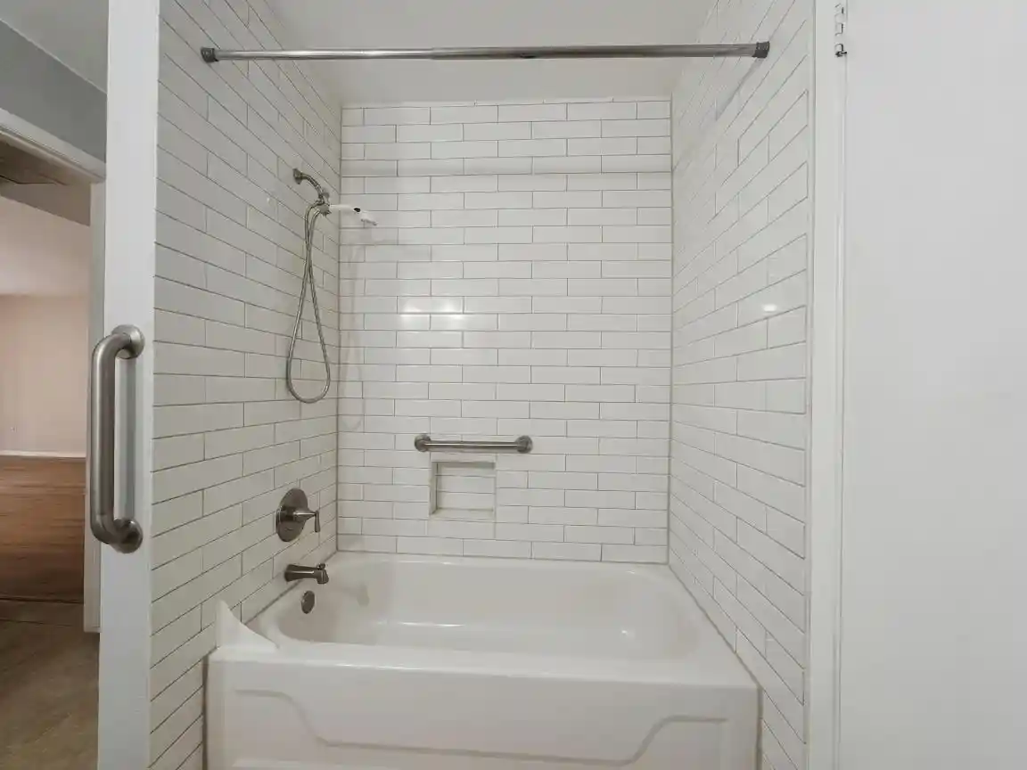 Photo 3 of Sale Pending at 821 Merrywood Gln #1, Memphis, TN 38117 | MLS# 10226923 | Listing updated on 2026-09-07