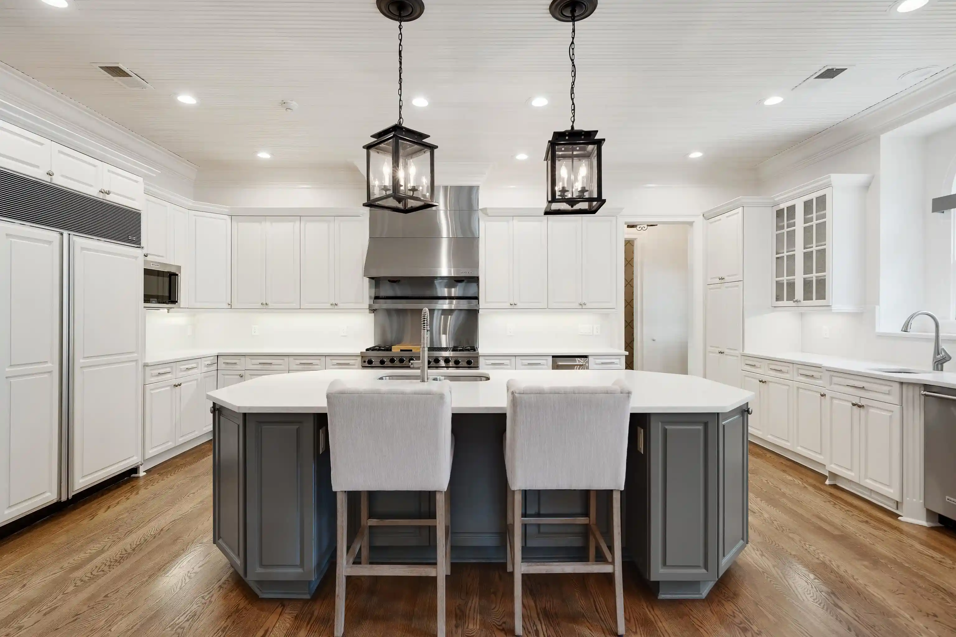 Photo 3 of Mansion for sale at 2340 Duntreath Rd, Germantown, TN 38139 | MLS# 10226924 | Listing updated on 2026-09-09