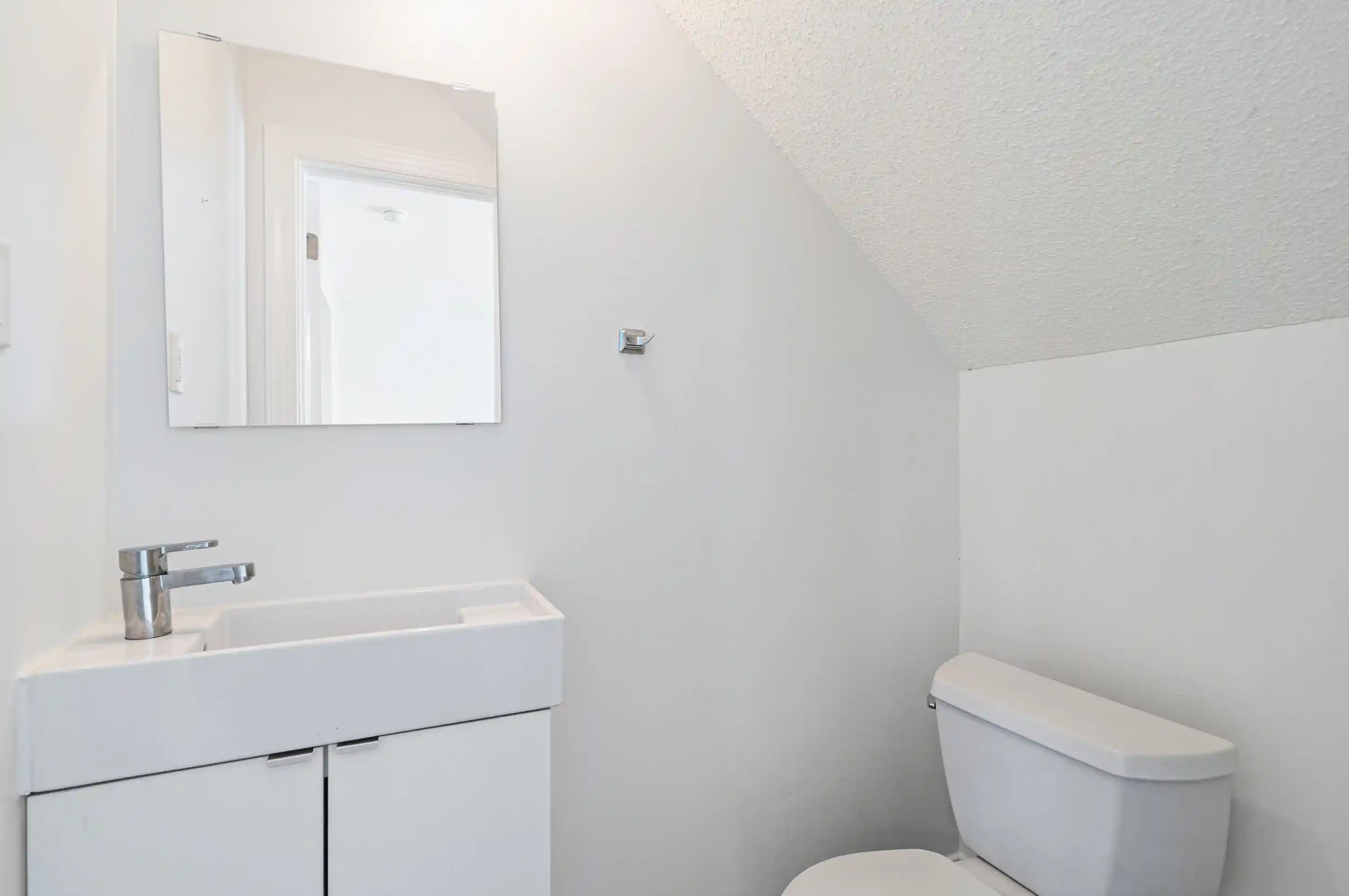 5th image of 2240 Germantown Sq, Germantown, TN 38138 | MLS# 10226933