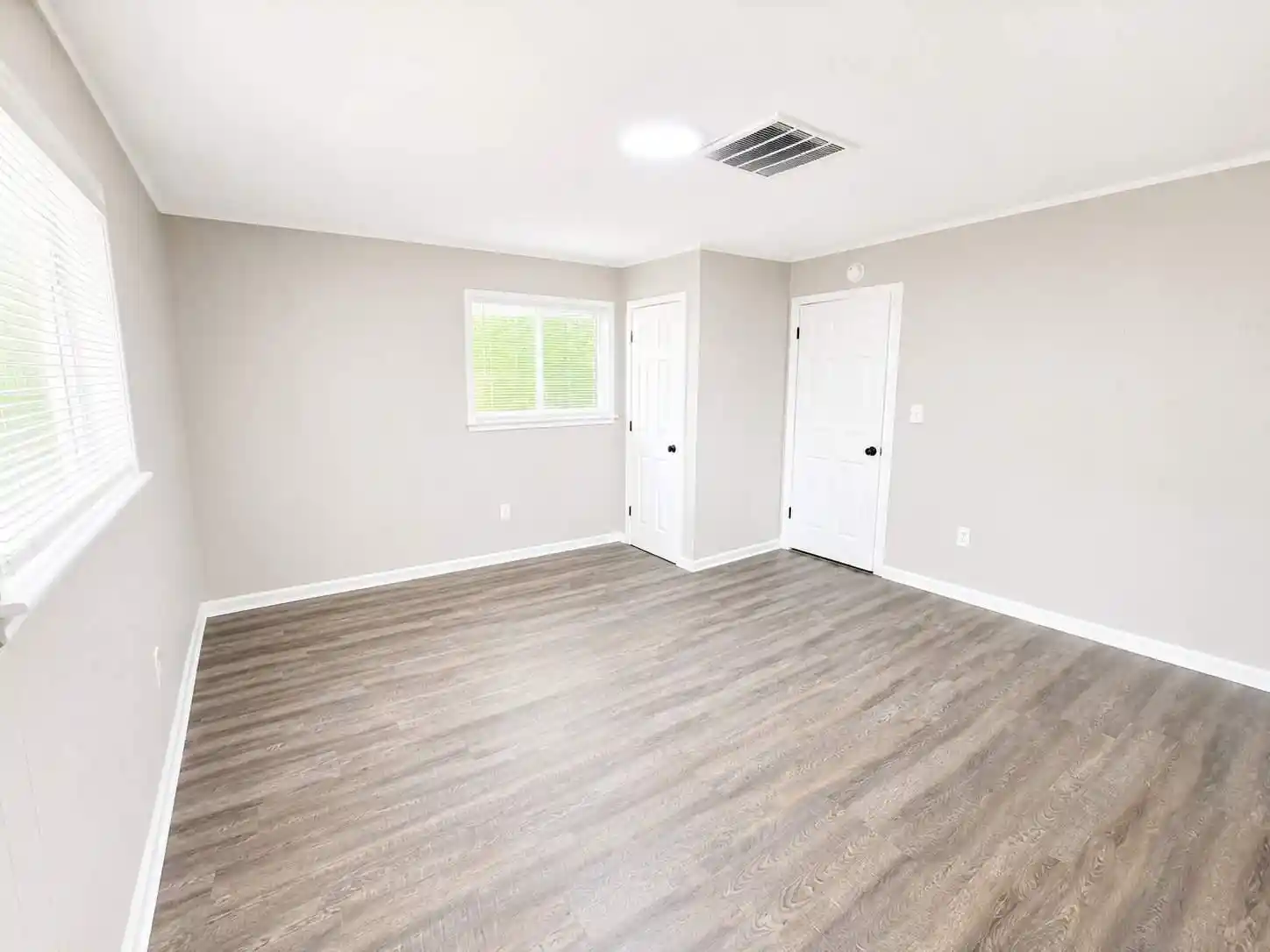 Photo 2 of Single family home for sale at 3587 Hallbrook St, Memphis, TN 38127 | MLS# 10226936 | Listing updated on 2026-08-17