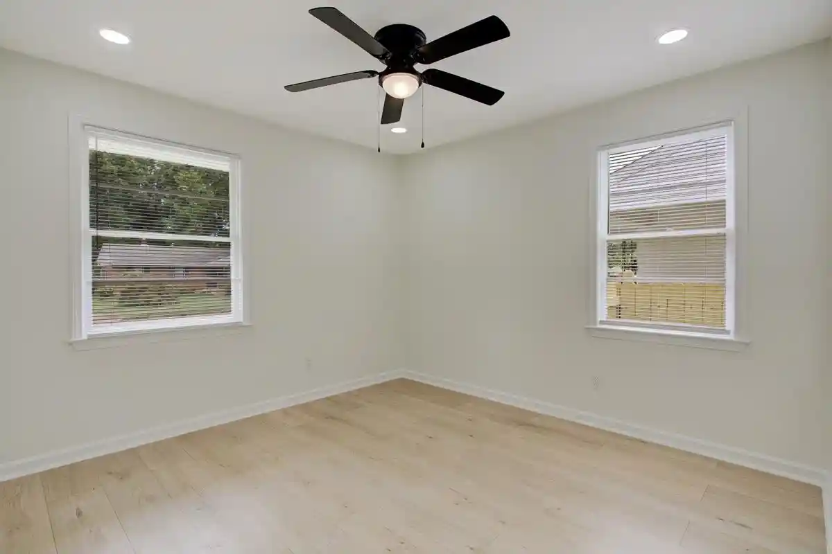 Photo 2 of Sale Pending at 4949 Owen Rd, Memphis, TN 38122 | MLS# 10226943 | Listing updated on 2026-09-11