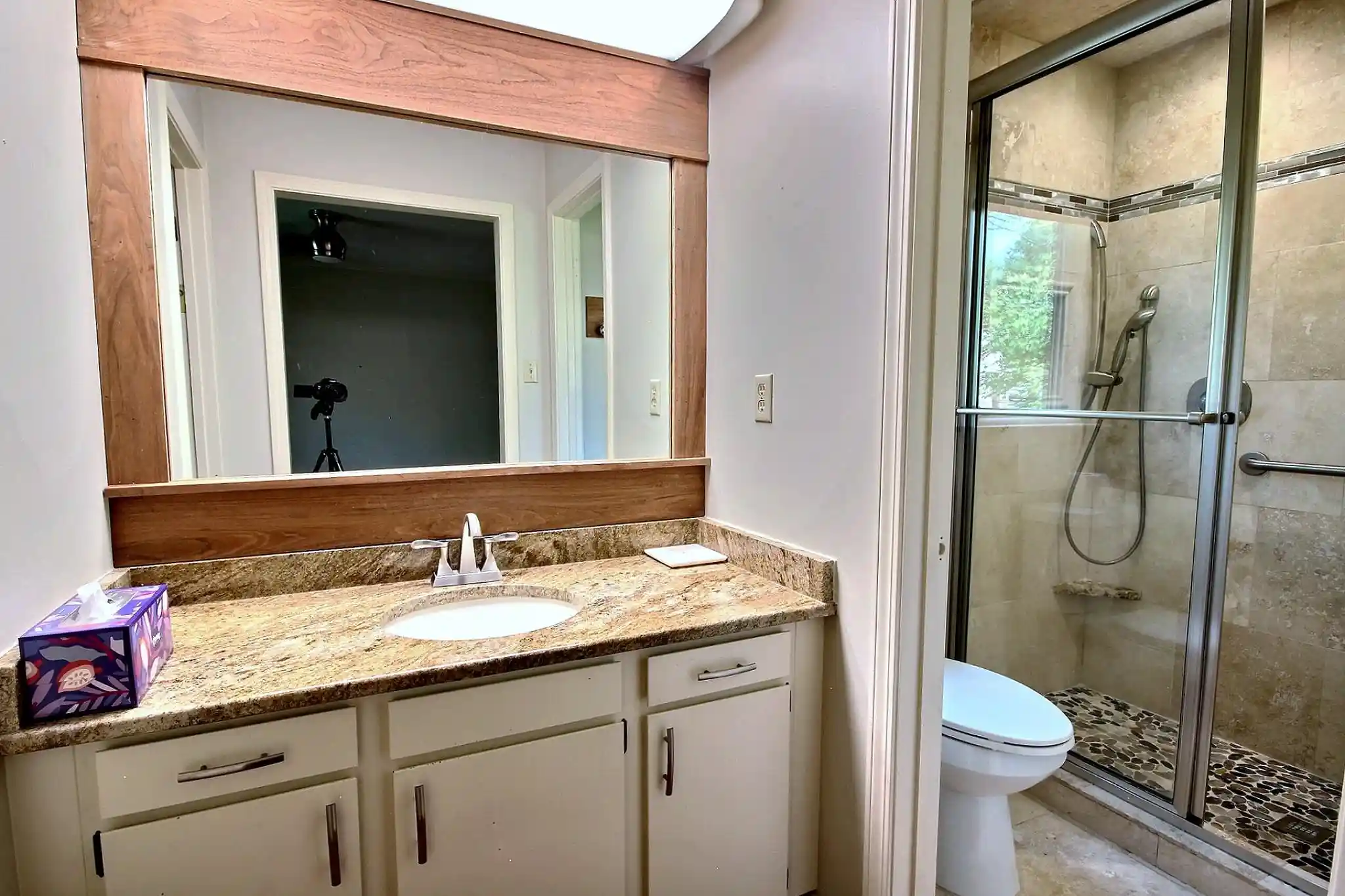 Photo 3 of Sale Pending at 7951 Elm Leaf St, Germantown, TN 38138 | MLS# 10226958 | Listing updated on 2026-08-03