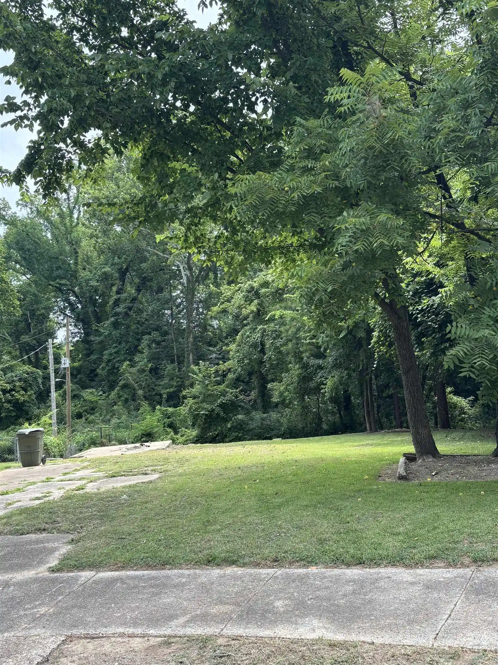 Photo 1 of Land for sale at 2065 Pamela Dr, Memphis, TN 38127 | MLS# 10226971 | Listing updated on 2026-08-27