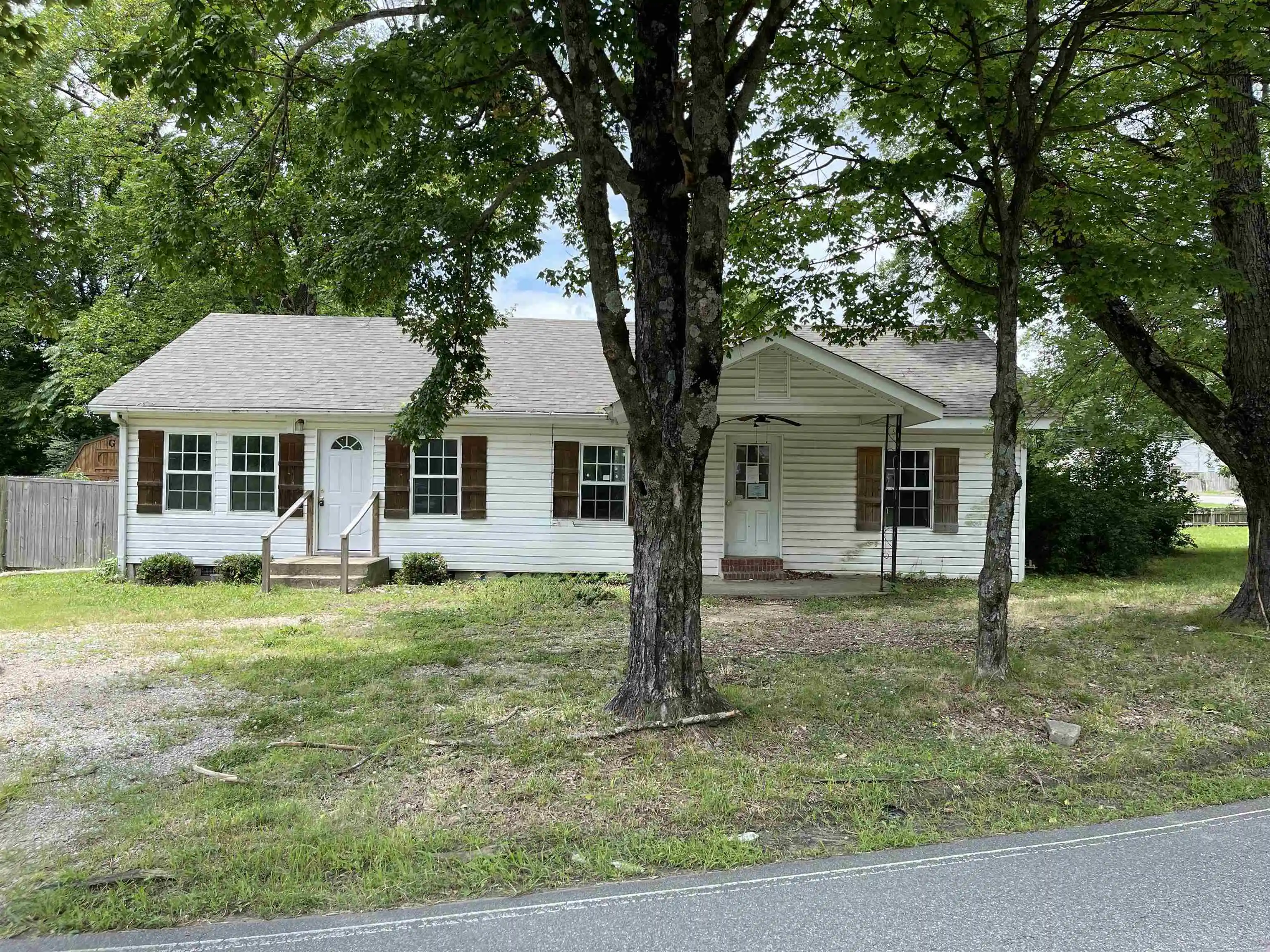 1st image of 325 W Main St, Munford, TN 38058 | MLS# 10227001