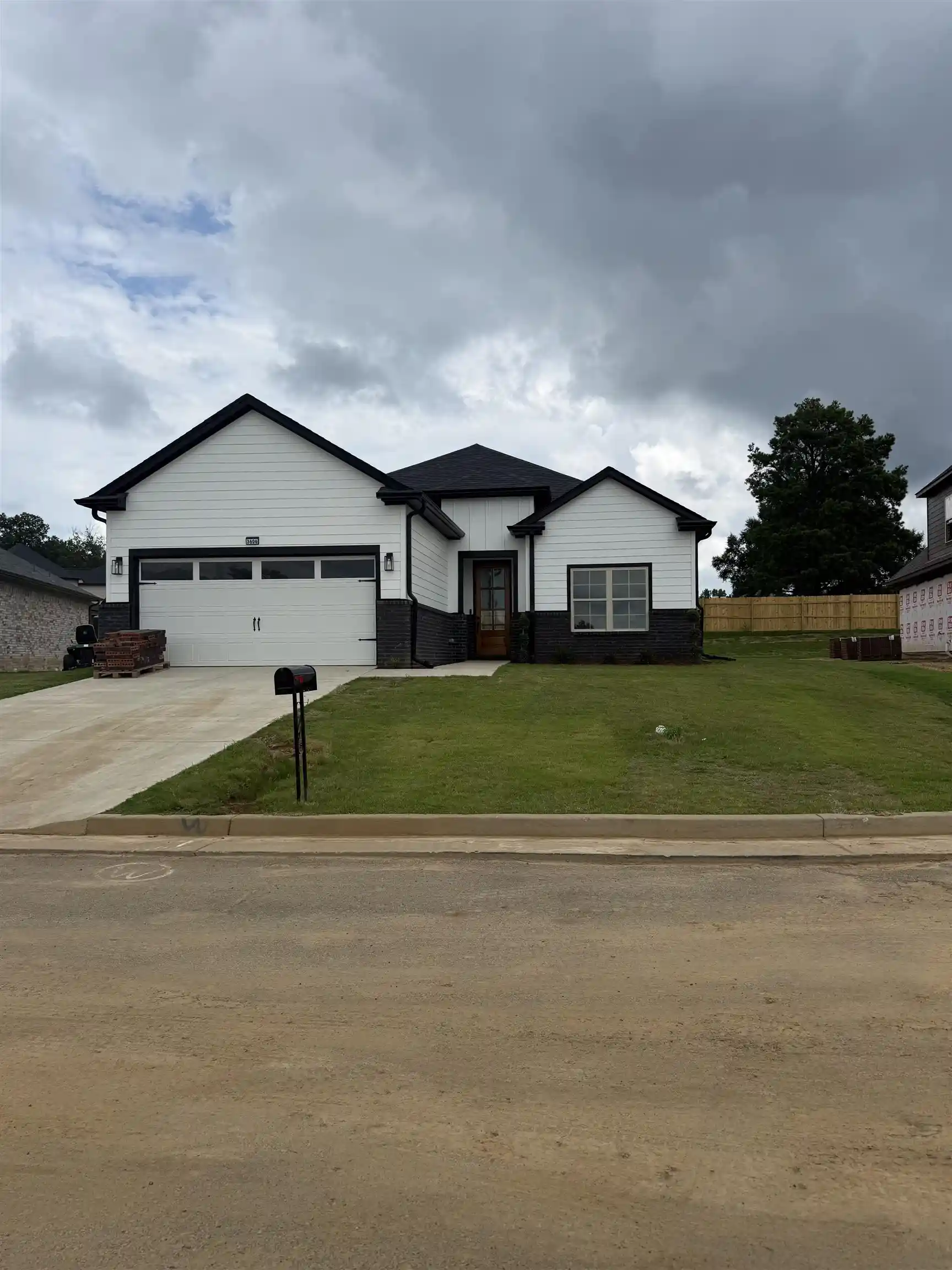 Photo 1 of Sale Pending at 3606 Epping Hills Cv, Memphis, TN 38128 | MLS# 10227034 | Listing updated on 2026-09-11