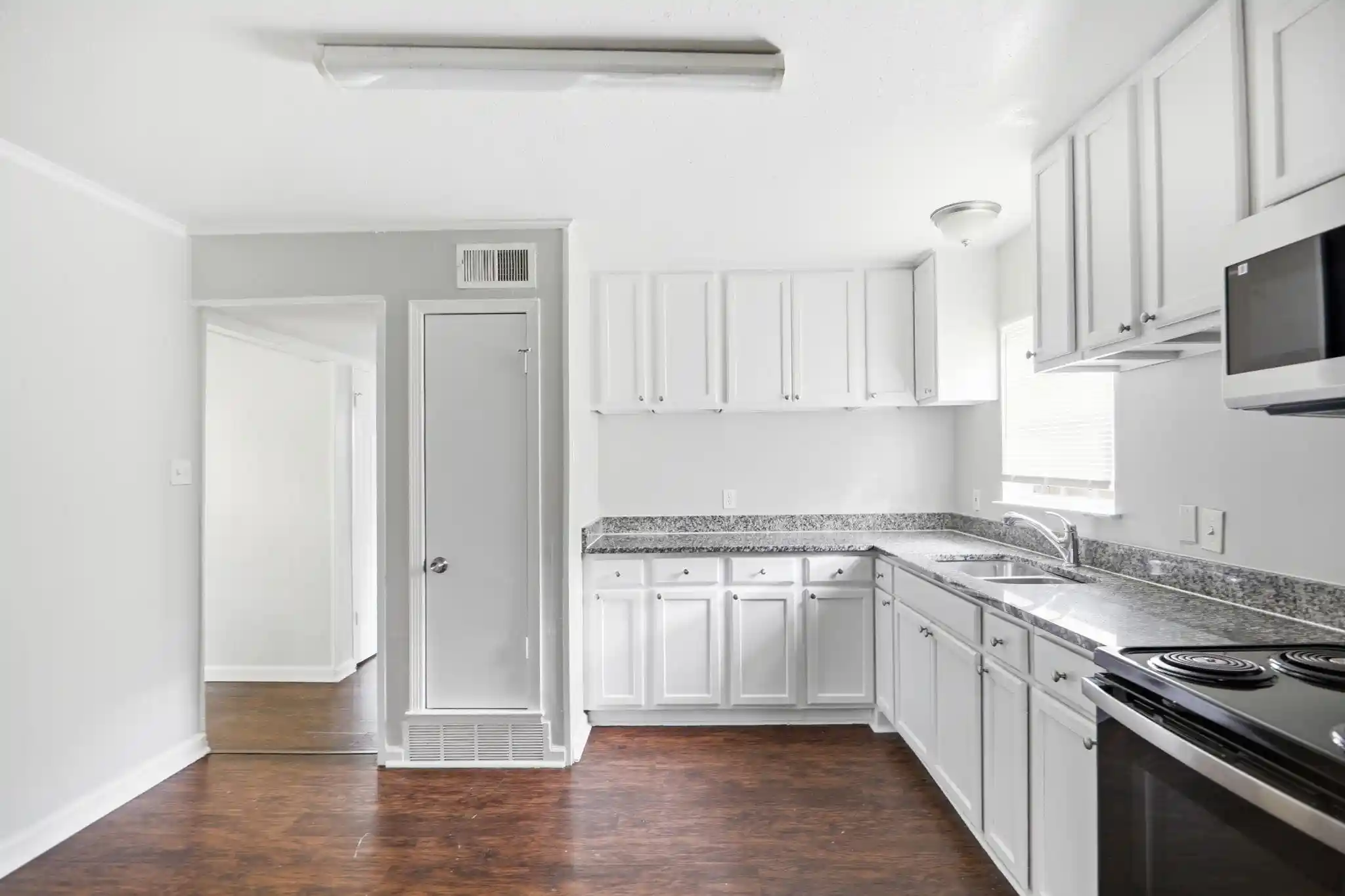 Photo 4 of Sale Pending at 3764 Voltaire Ave, Memphis, TN 38128 | MLS# 10227060 | Listing updated on 2026-09-11