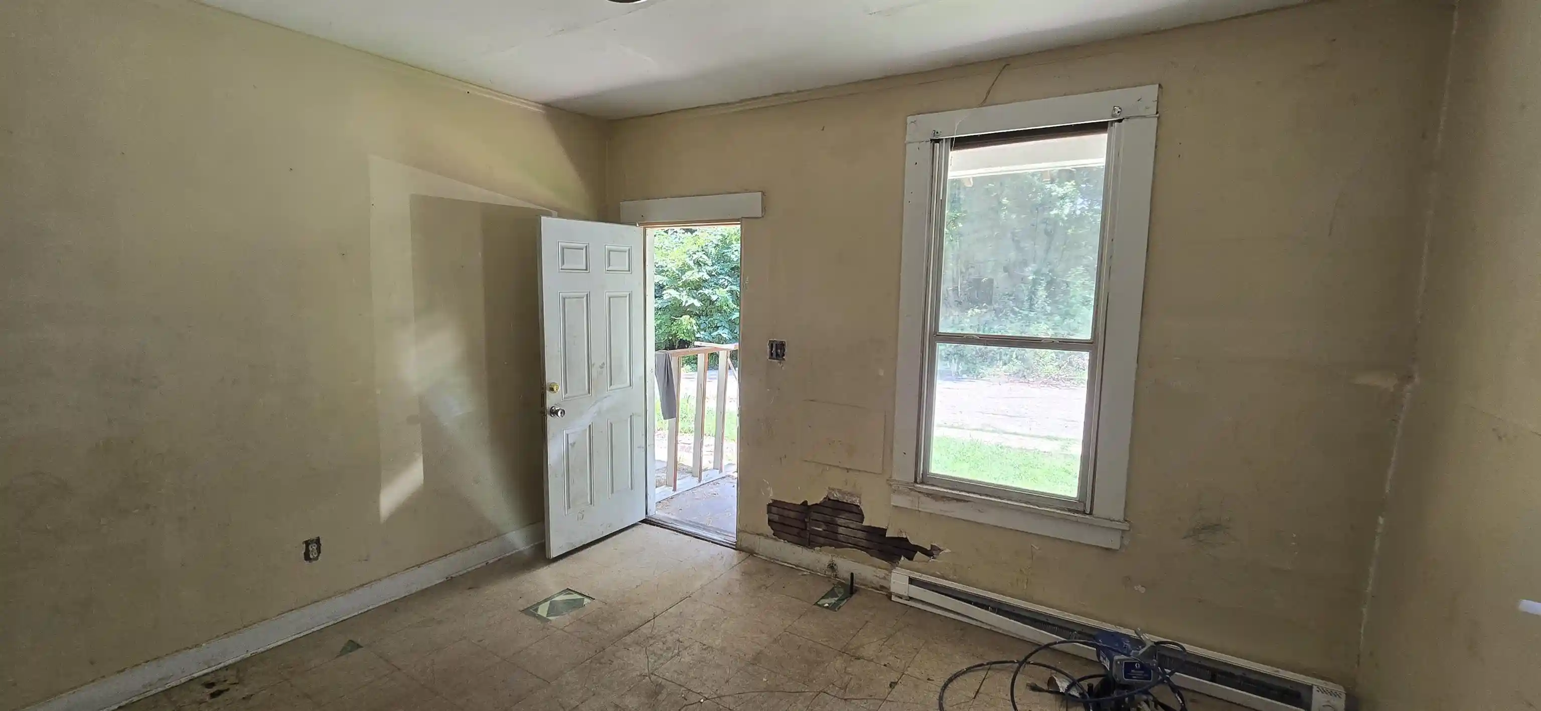 Listing Photo 5 - Condo for sale in building located at 244 Richmond Ave, Memphis, TN 38106 - Unit #1-6
