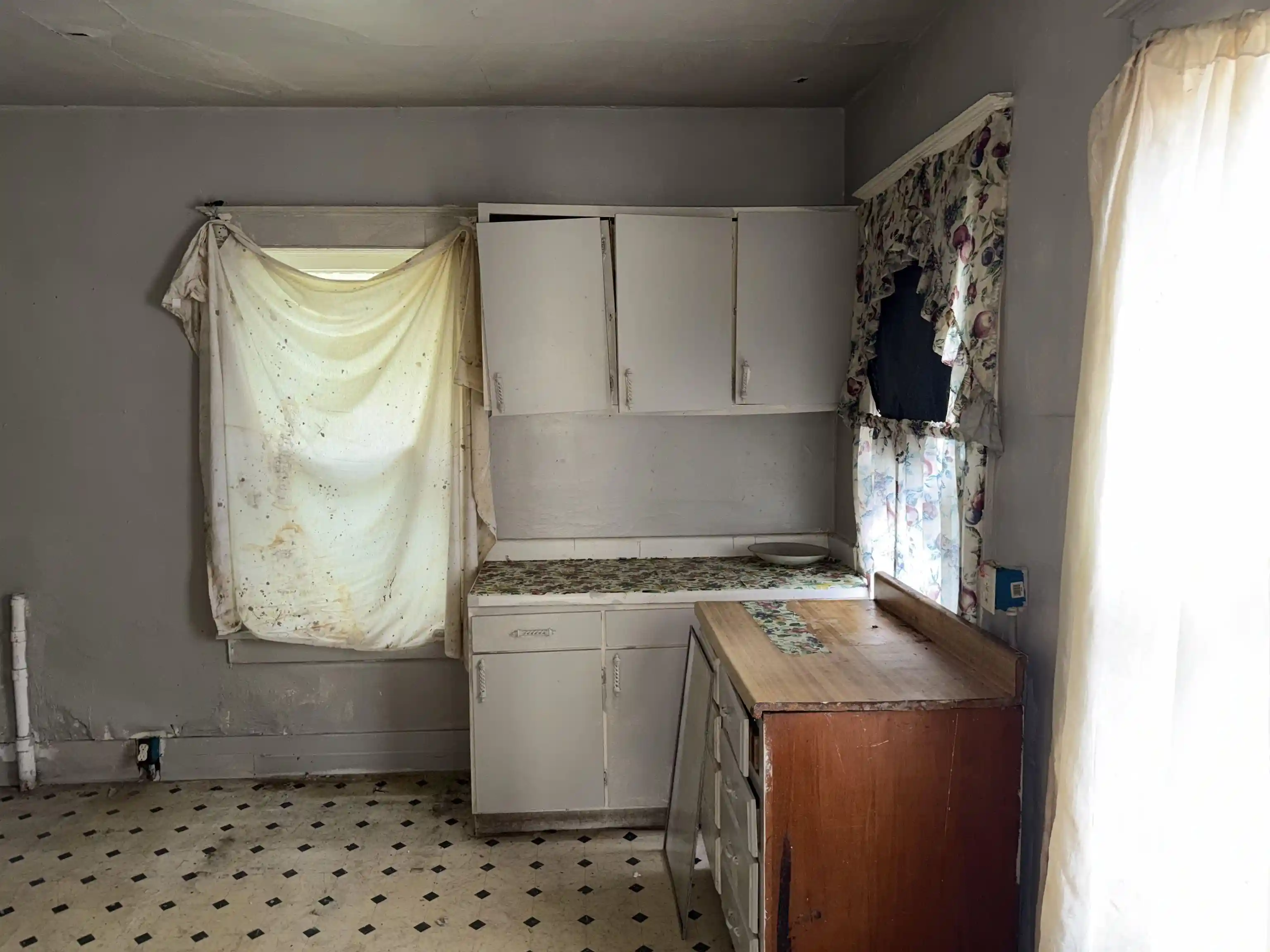 Photo 2 of Single family home for sale at 810 7th Street, Memphis, TN 38107 | MLS# 10227067 | Listing updated on 2026-07-27