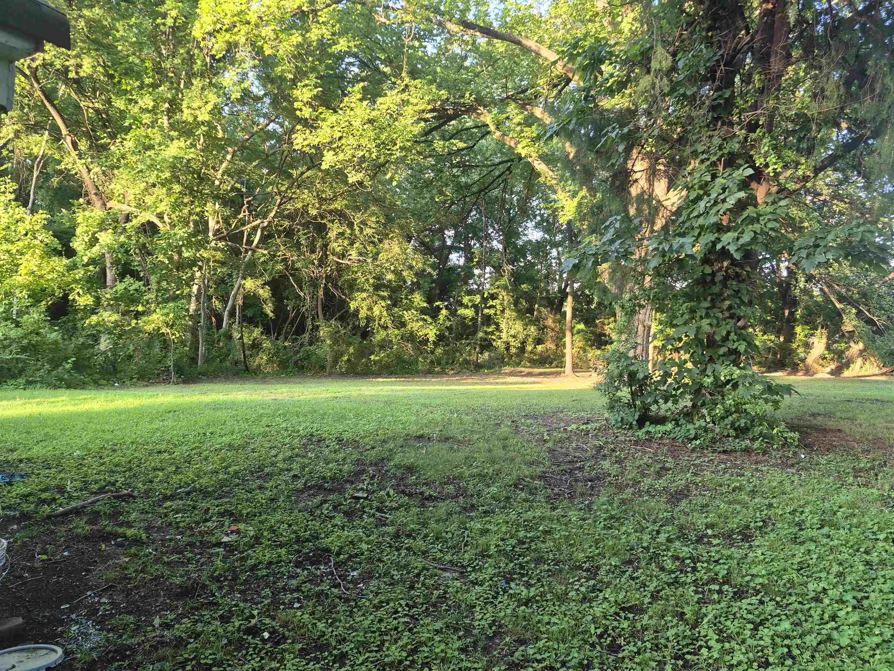 Photo 2 of Single family home for sale at 818 Crockett St, Memphis, TN 38107 | MLS# 10227074 | Listing updated on 2026-08-30