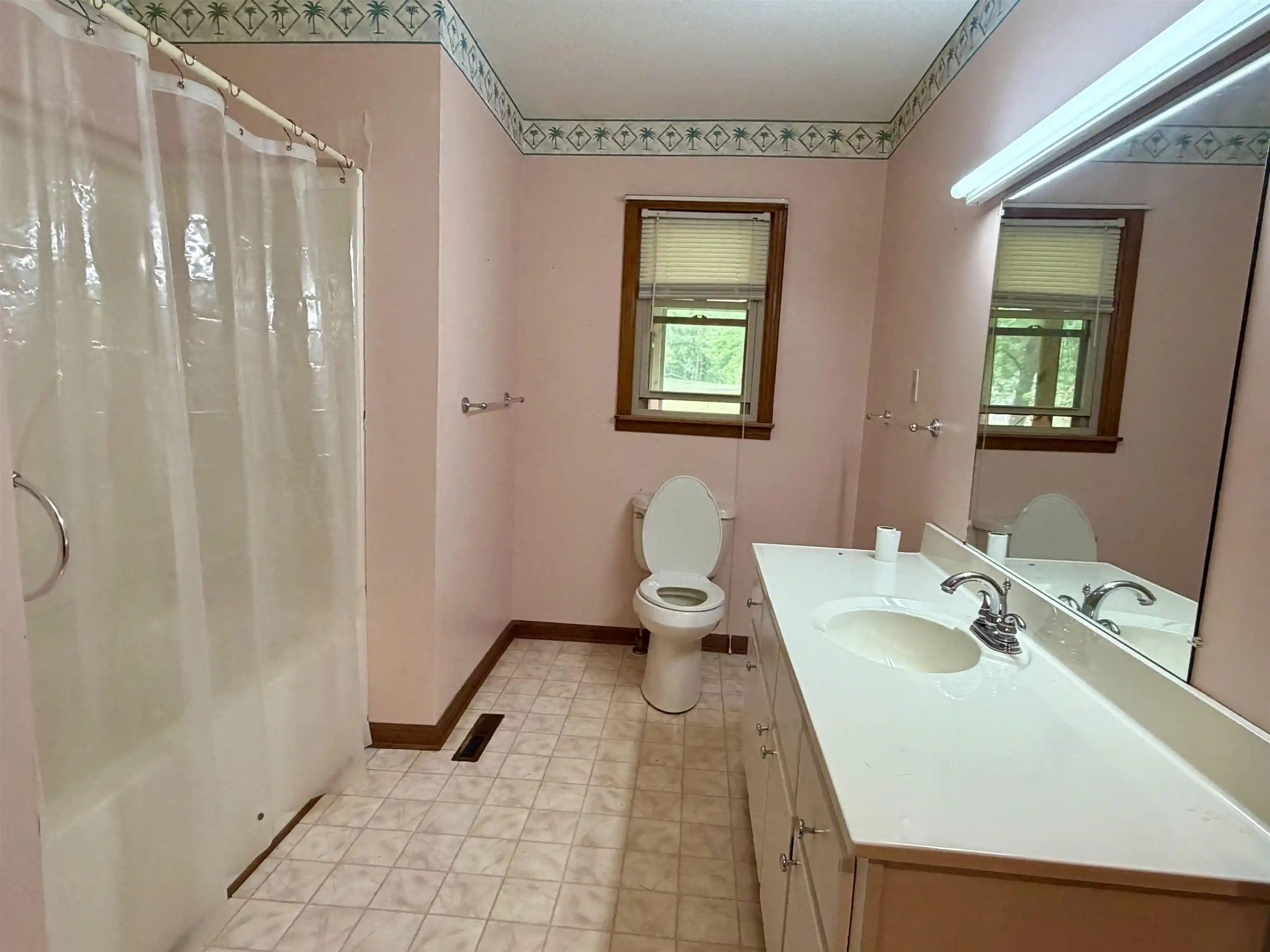 Photo 3 of Single family home for sale at 235 Shanna Dr, Selmer, TN 38375 | MLS# 10227084 | Listing updated on 2026-07-28