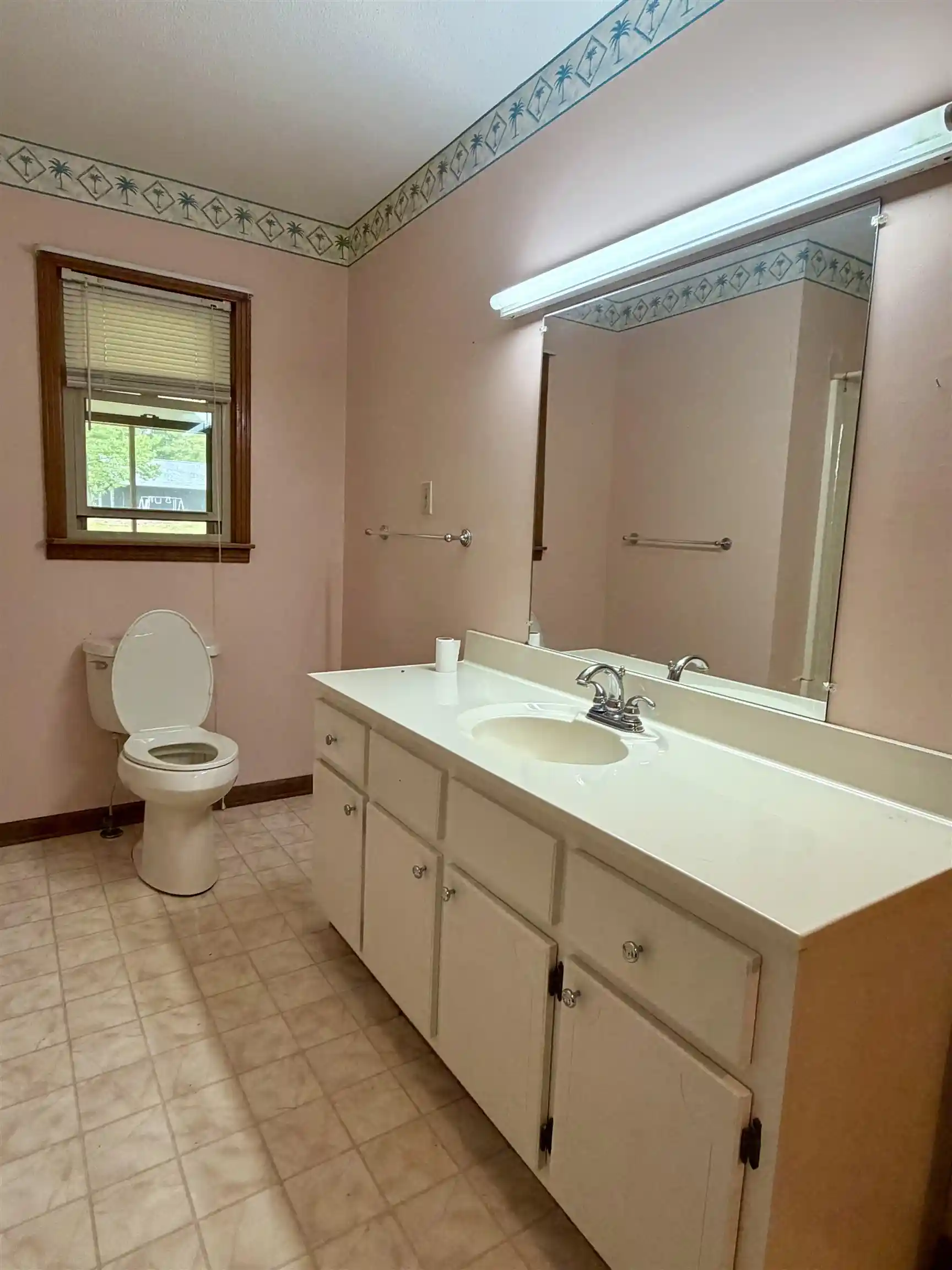 Photo 4 of Single family home for sale at 235 Shanna Dr, Selmer, TN 38375 | MLS# 10227084 | Listing updated on 2026-07-28
