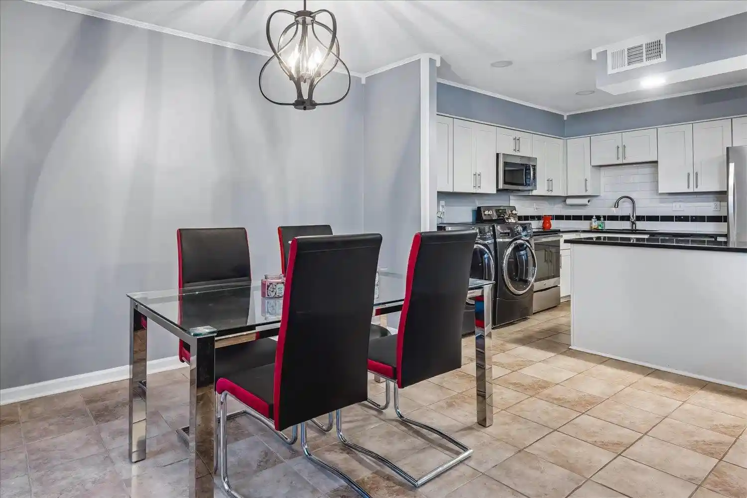 Listing Photo 5 - Condo for sale in building located at 871 S Yates Rd, Memphis, TN 38120 - Unit #1