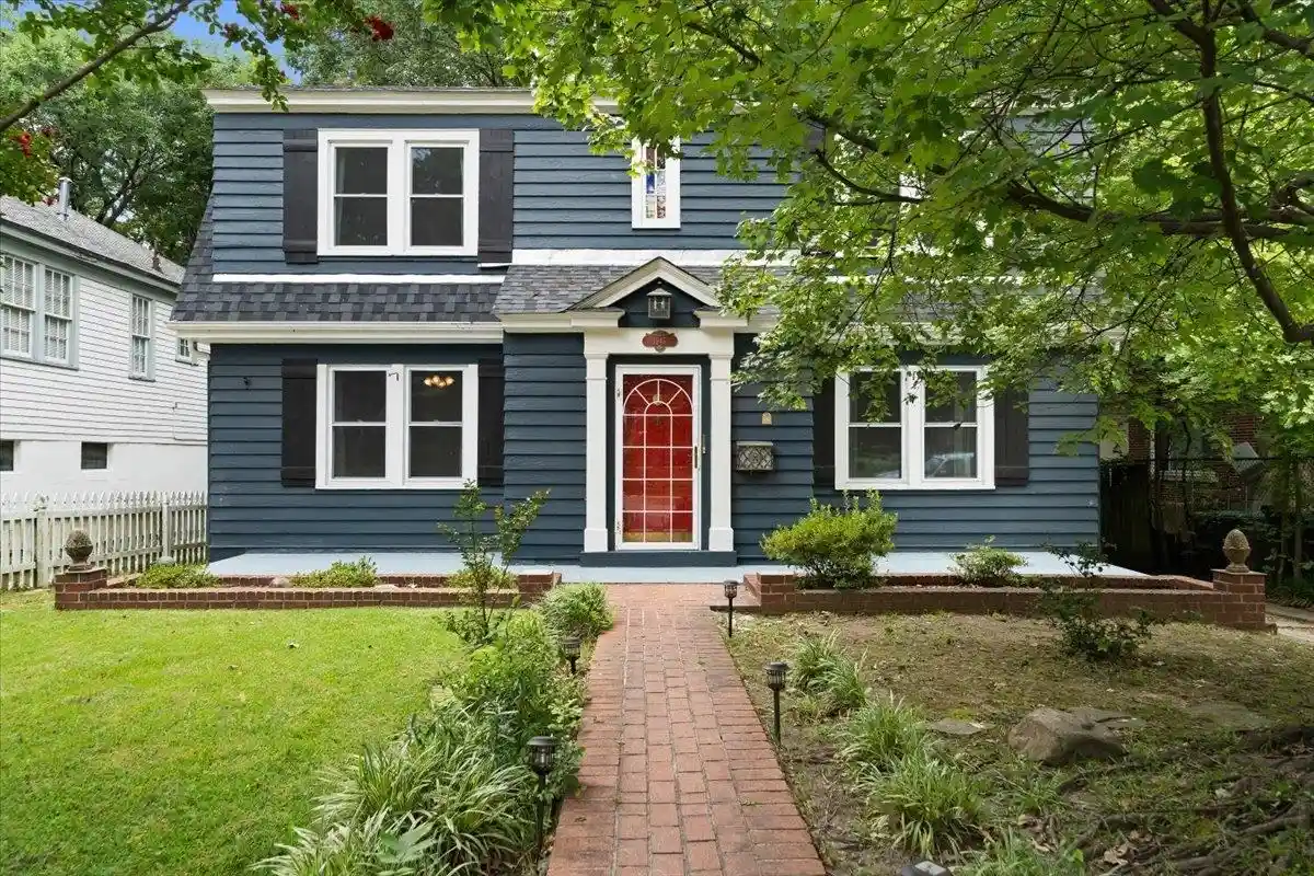 Photo 1 of Single family home for sale at 1947 Peabody Ave, Memphis, TN 38104 | MLS# 10227109 | Listing updated on 2026-08-10
