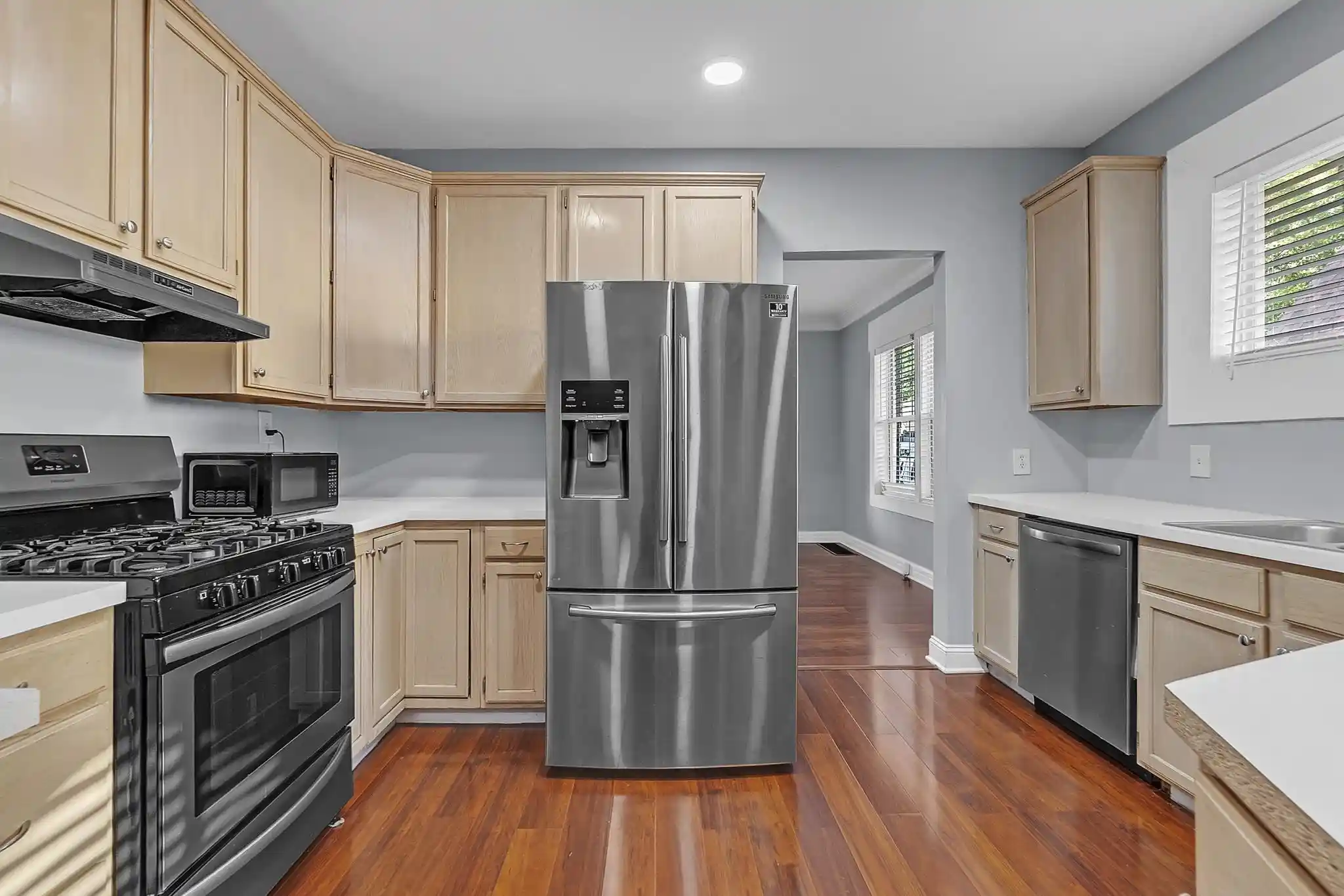 Photo 2 of Single family home for sale at 2259 Jackson Ave, Memphis, TN 38112 | MLS# 10227153 | Listing updated on 2026-09-10