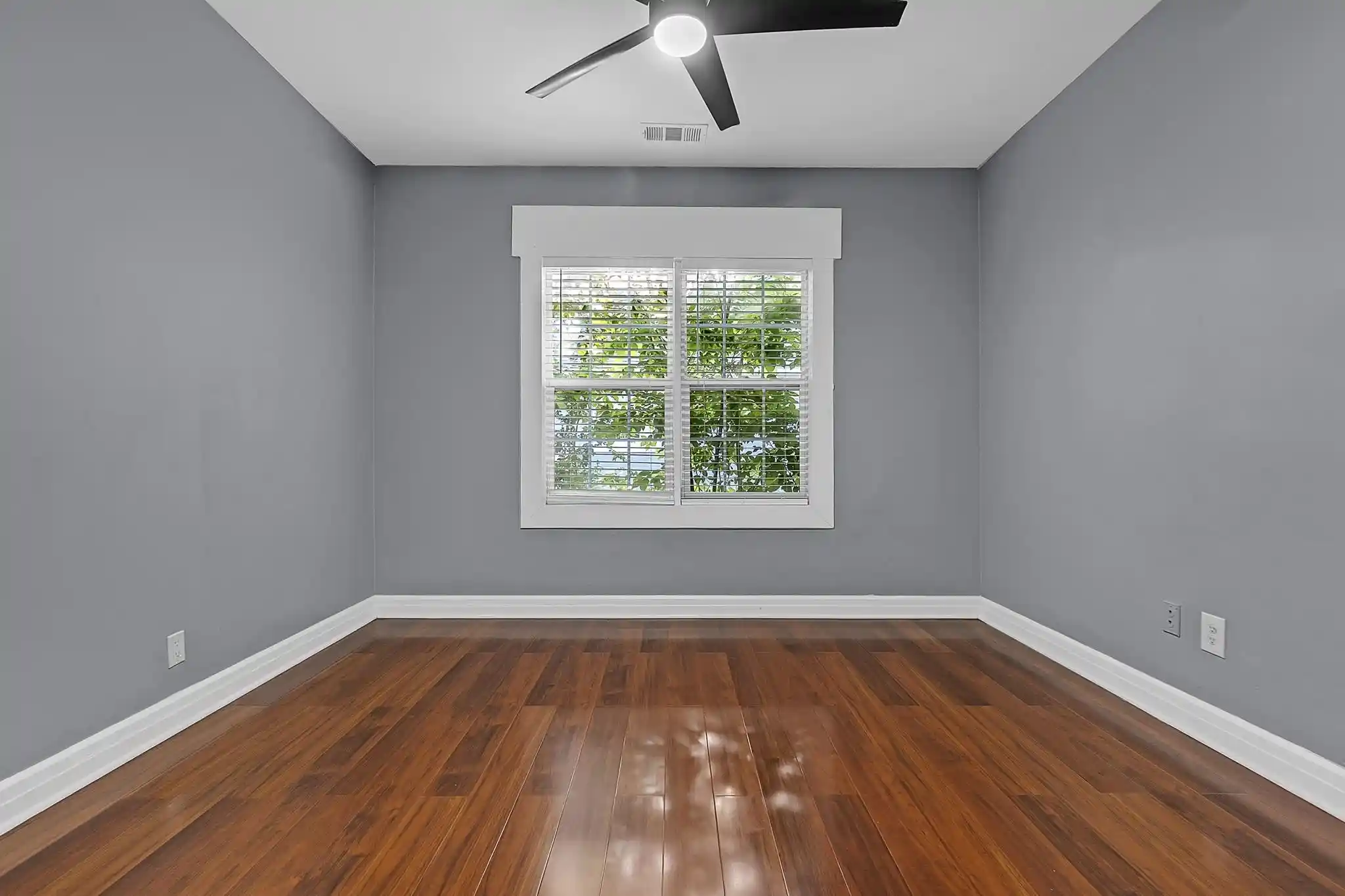 Photo 3 of Single family home for sale at 2259 Jackson Ave, Memphis, TN 38112 | MLS# 10227153 | Listing updated on 2026-09-10
