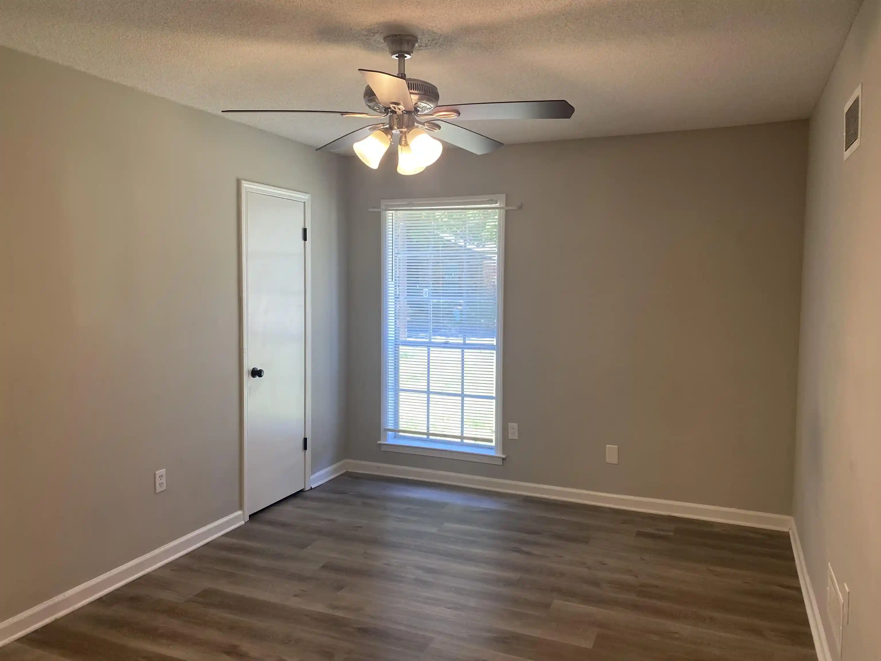 2nd image of 3420 Mckenzie St, Memphis, TN 38118 | MLS# 10227165