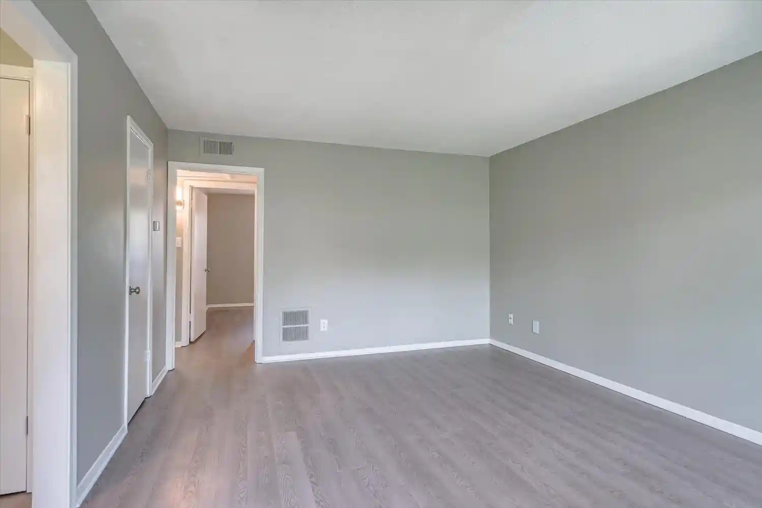 2nd image of 3636 Spottswood Ave #1, Memphis, TN 38111 | MLS# 10227177