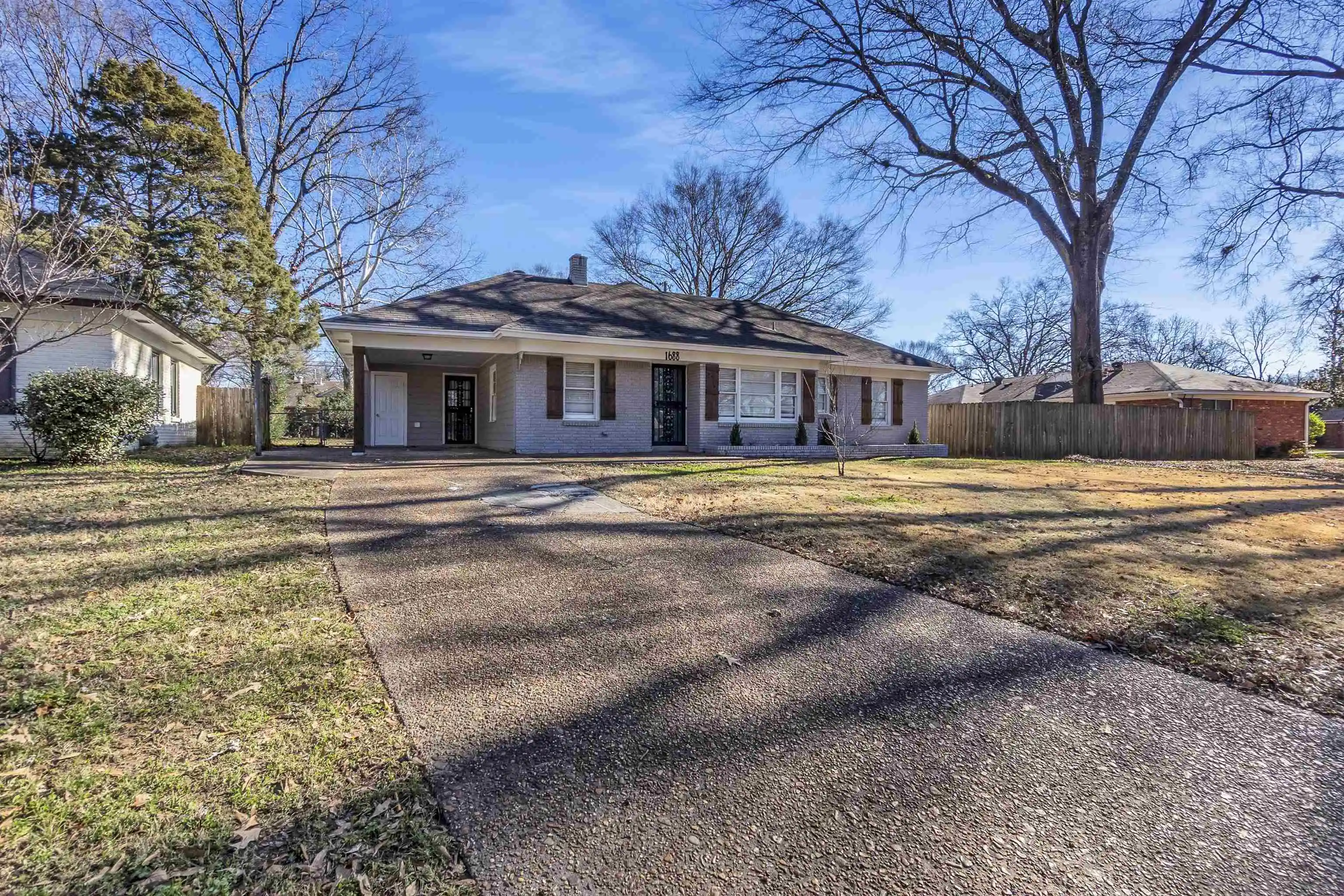 1st image of 1688 Estate Dr, Memphis, TN 38119 | MLS# 10227180