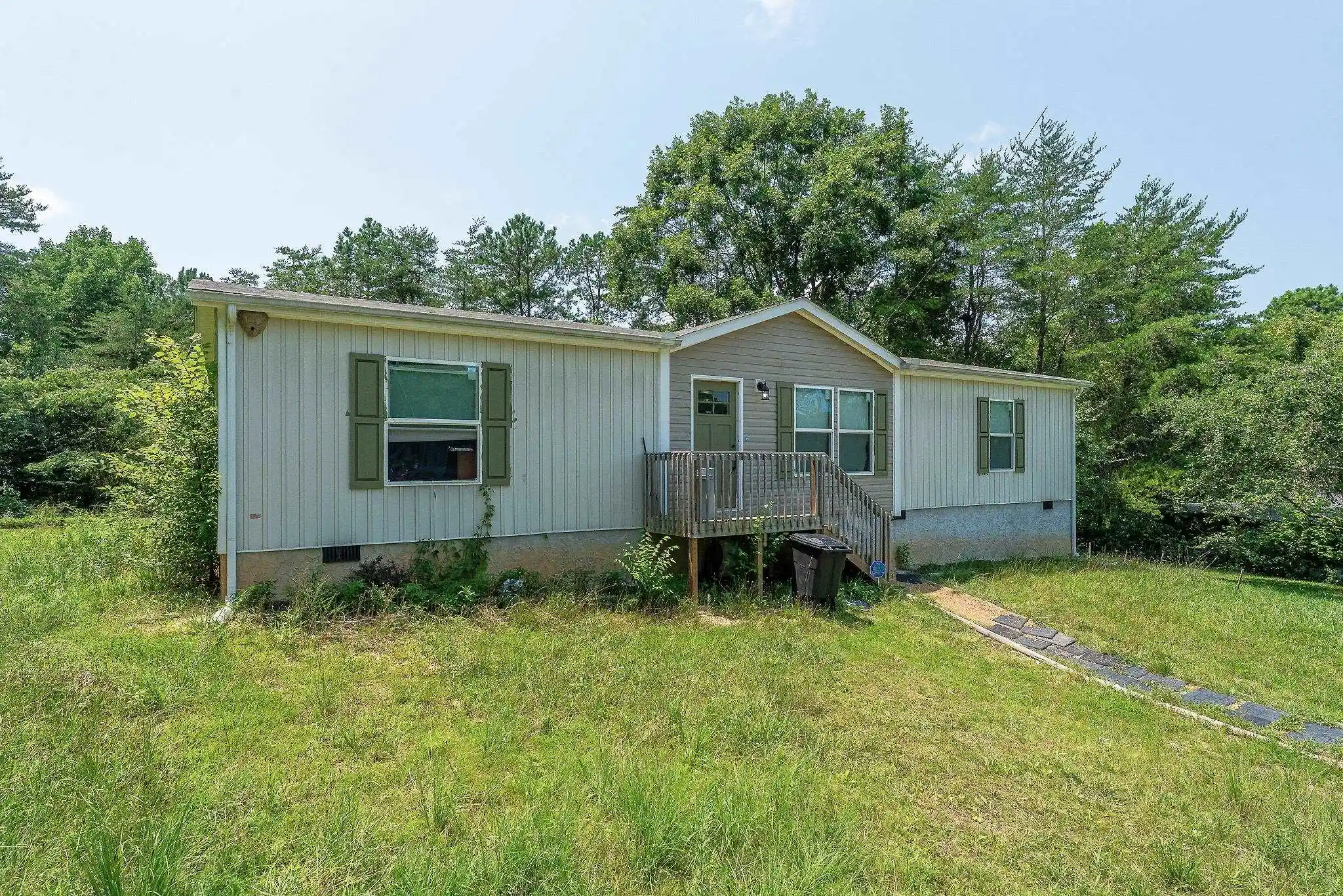 Photo 1 of Sale Pending at 897 Ponderosa Dr, Soddy Daisy, TN 37379 | MLS# 10227220 | Listing updated on 2026-09-14