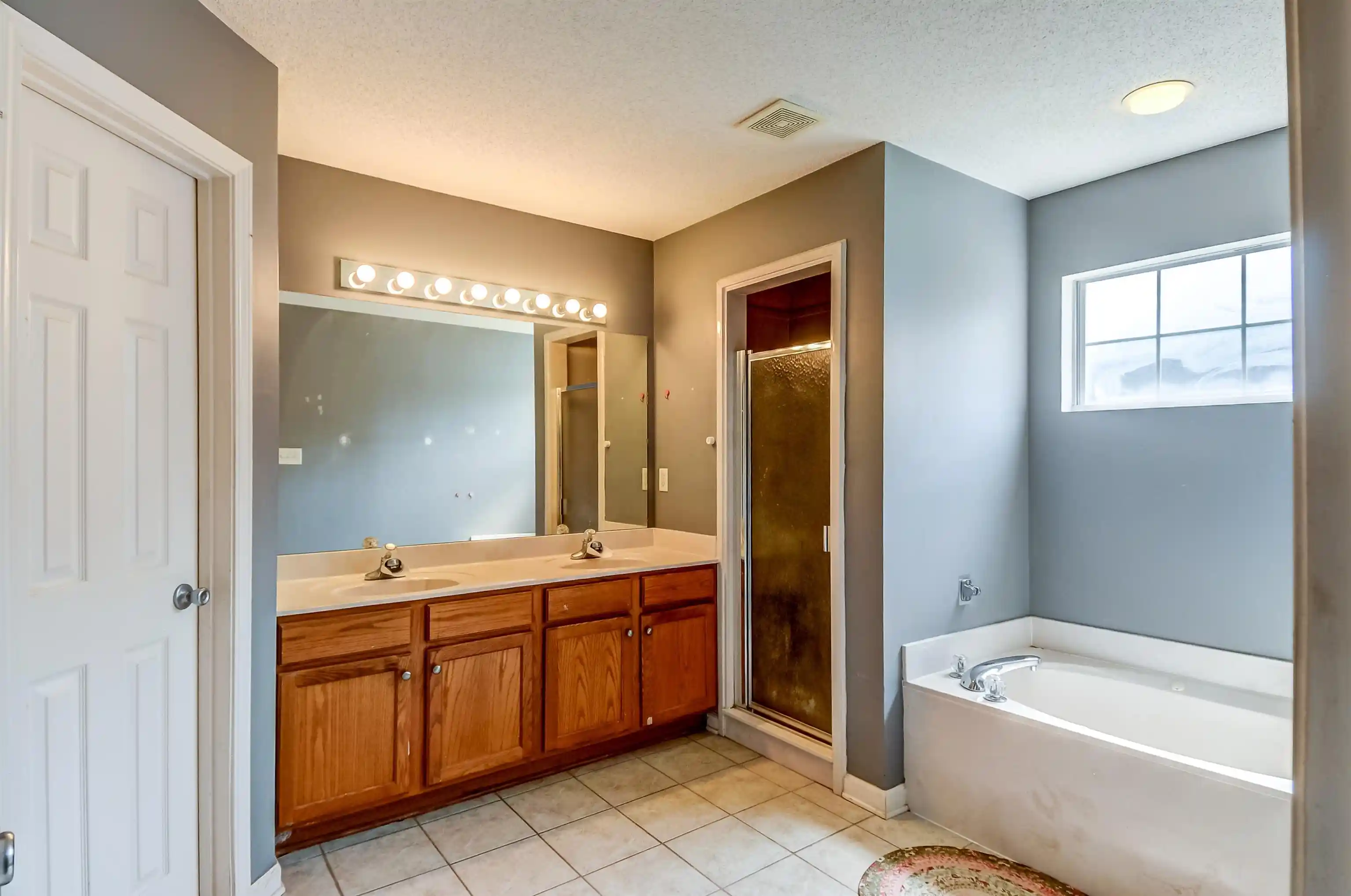 Photo 4 of Single family home for sale at 6664 Einat Cv, Memphis, TN 38134 | MLS# 10227254 | Listing updated on 2026-09-08