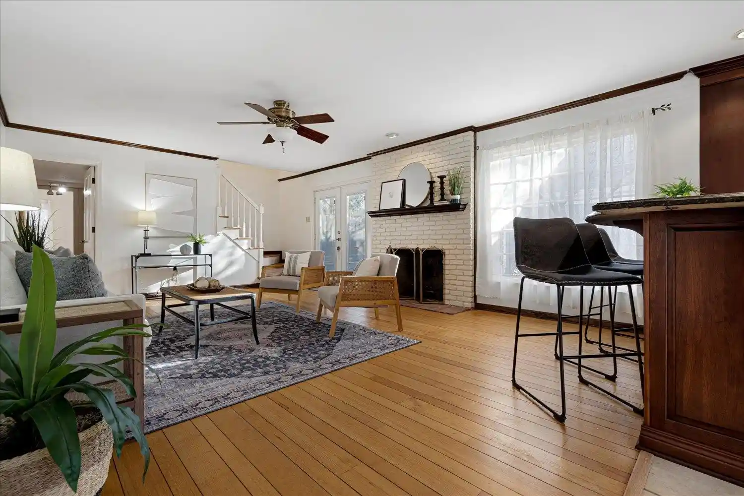 Photo 3 of Single family home for sale at 130 Greenbriar Dr, Memphis, TN 38117 | MLS# 10227261 | Listing updated on 2026-10-02