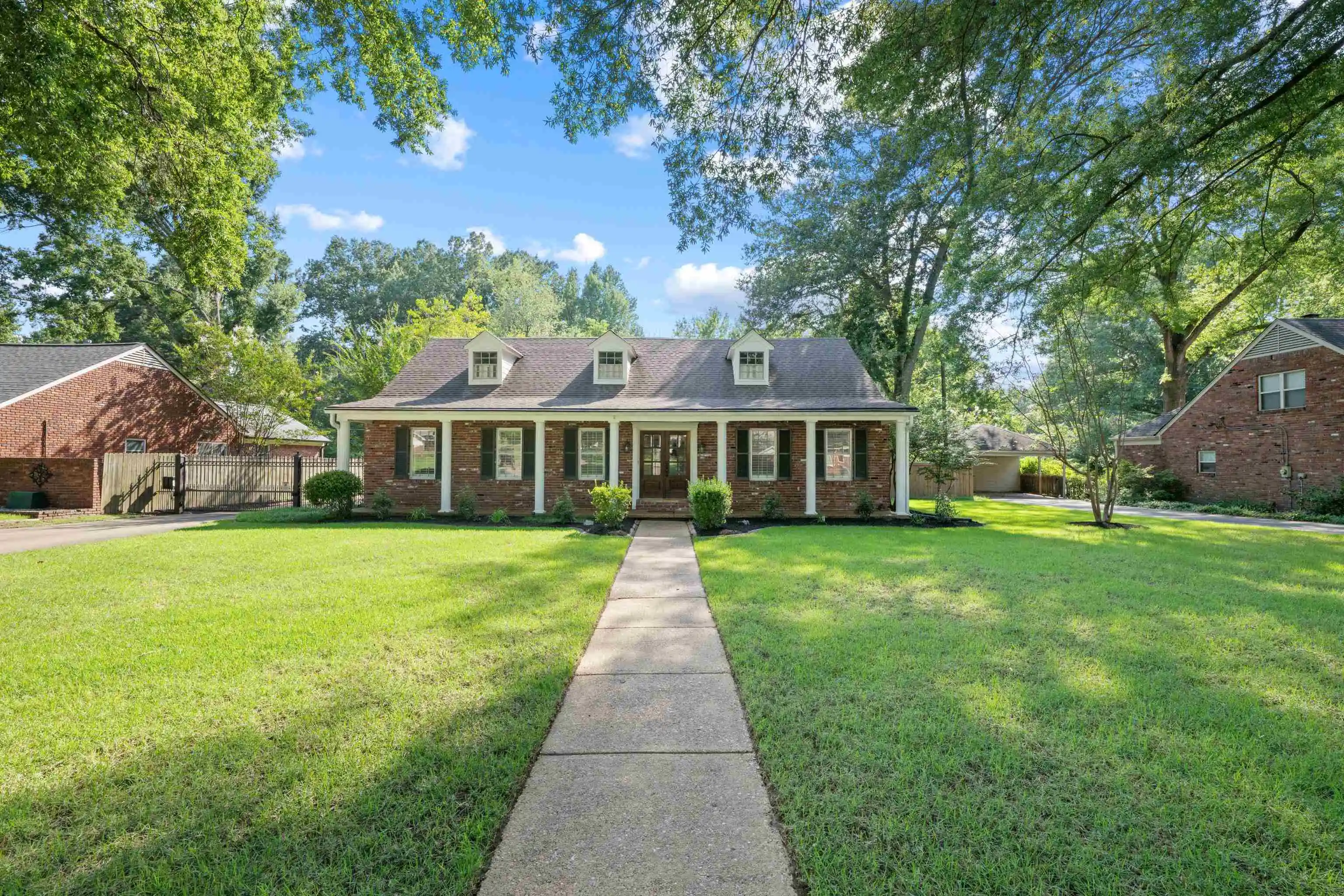 1st image of 1539 Brookside Dr, Germantown, TN 38138 | MLS# 10227265